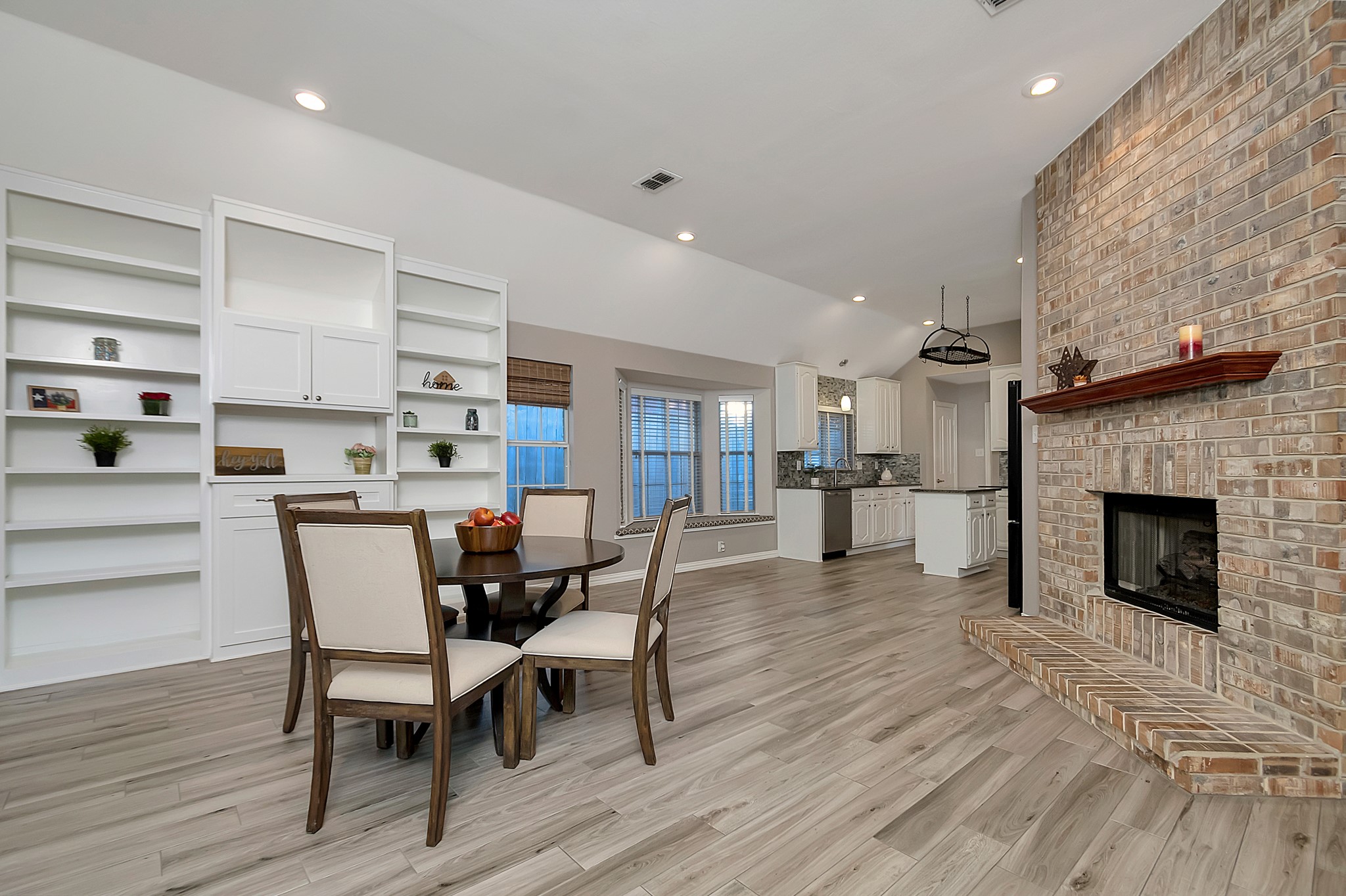 3532 Creekside Court