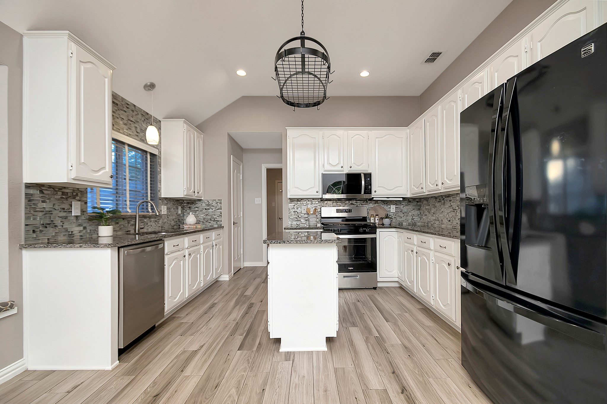 3532 Creekside Court