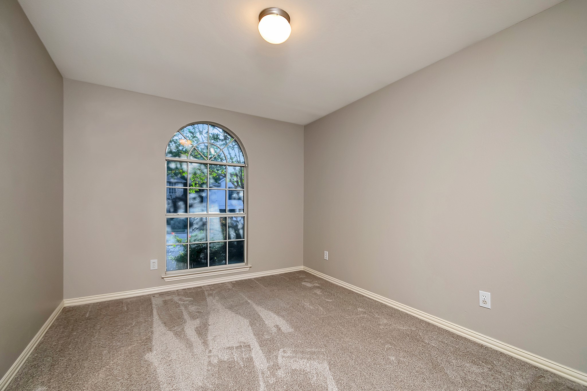 3532 Creekside Court