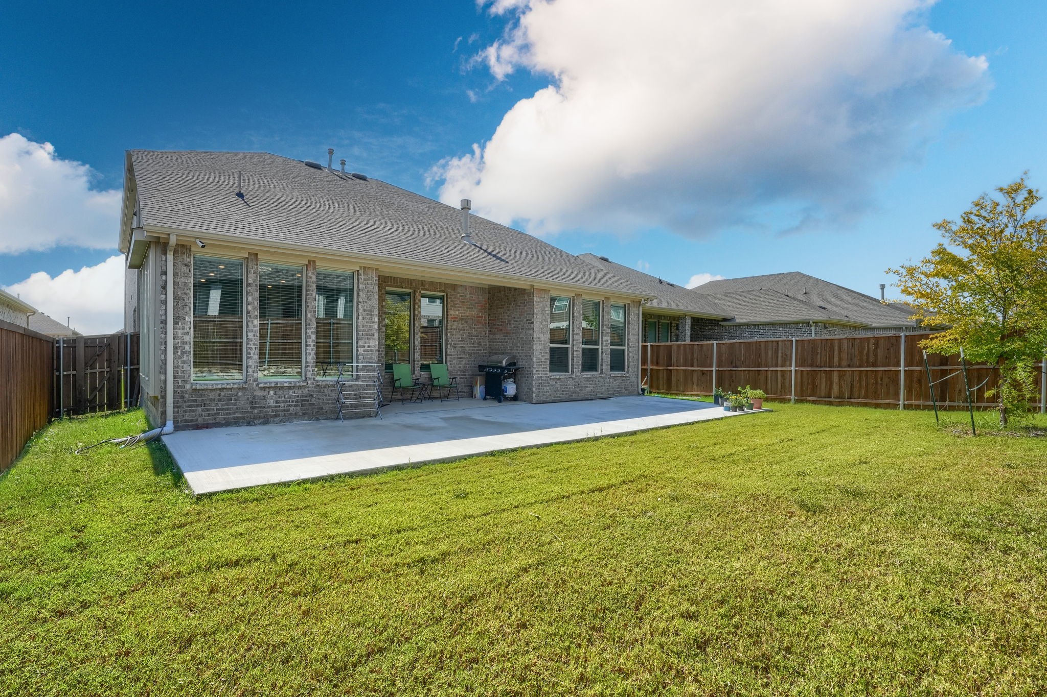 1121 Canuela Way