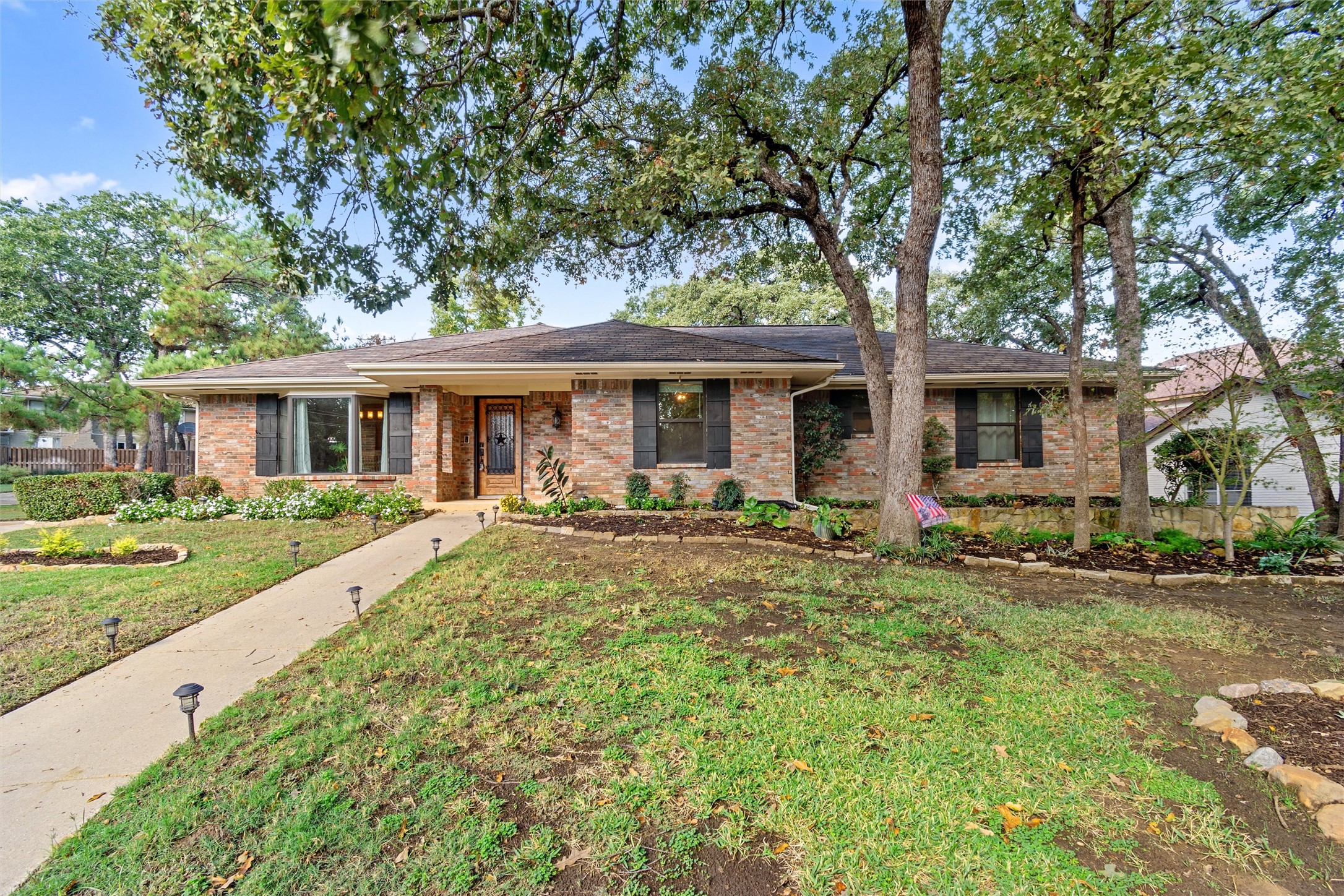6 Cypress Court