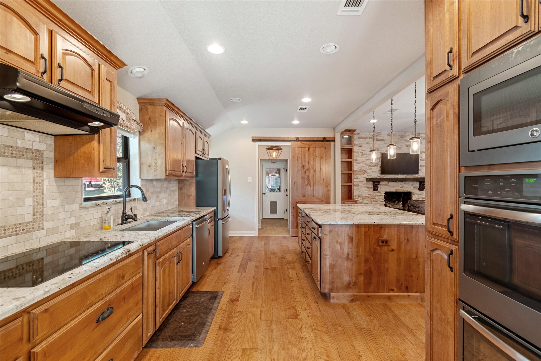 6 Cypress Court