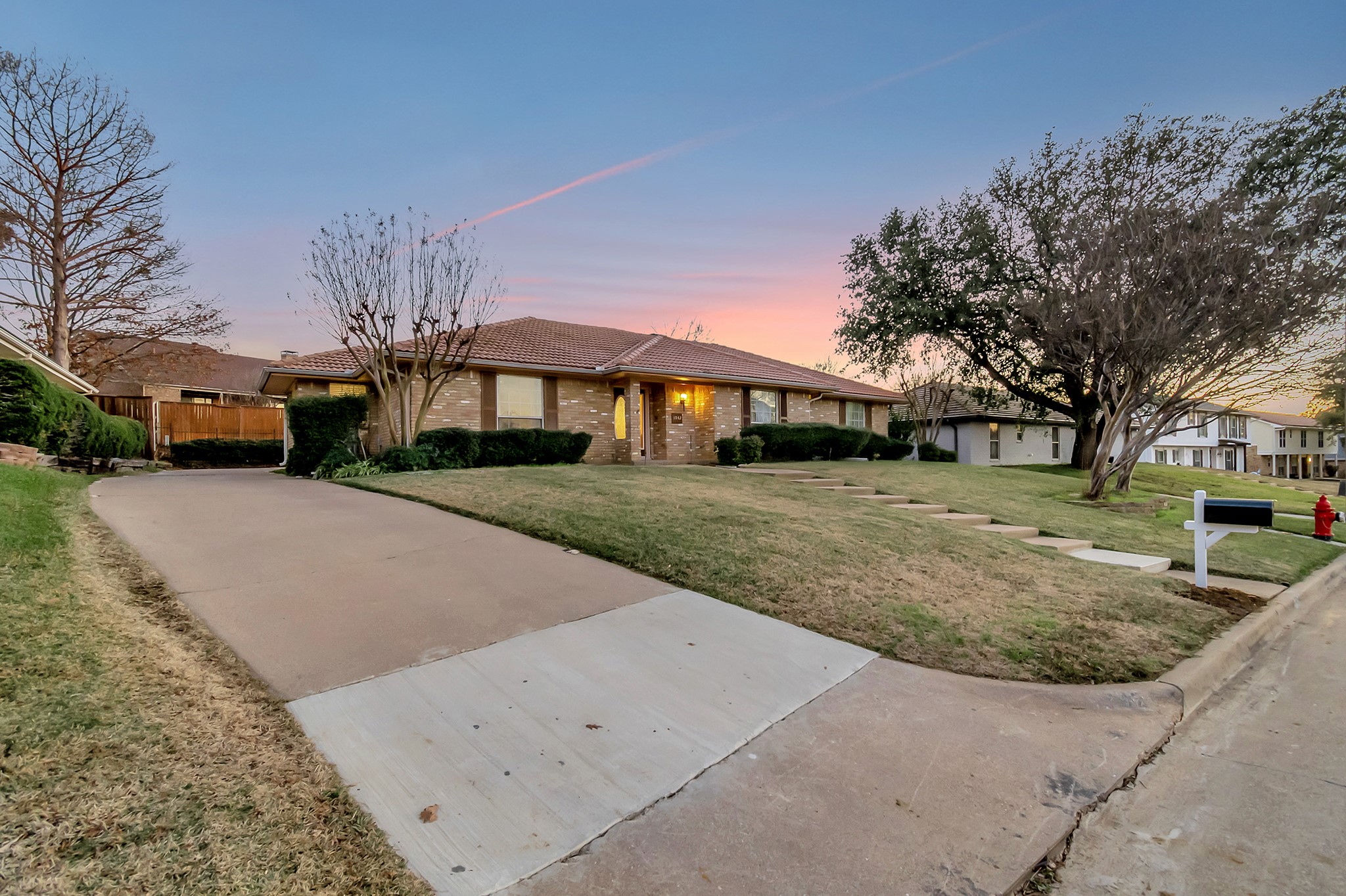 1042 Wilshire Drive