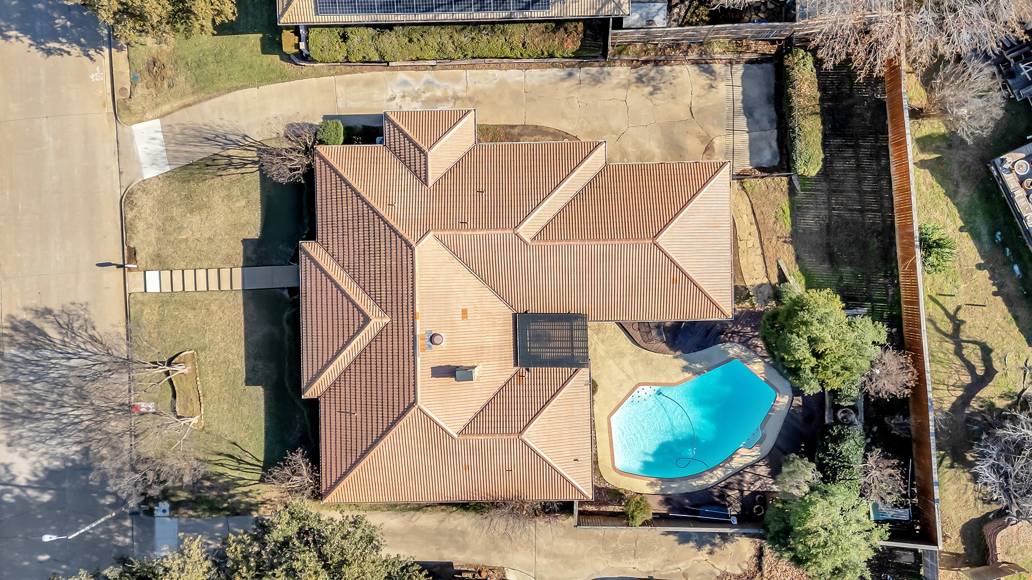 1042 Wilshire Drive