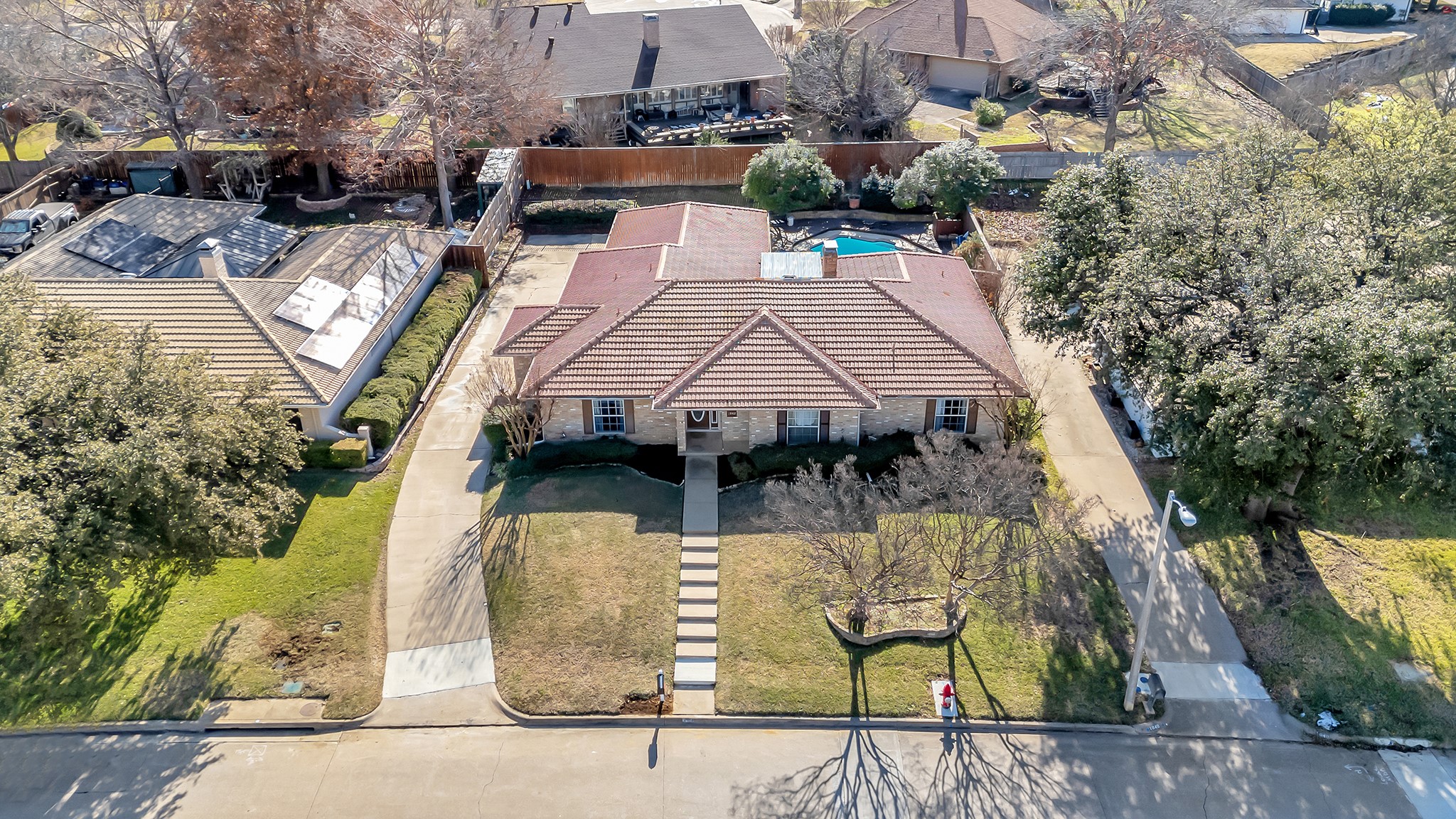 1042 Wilshire Drive