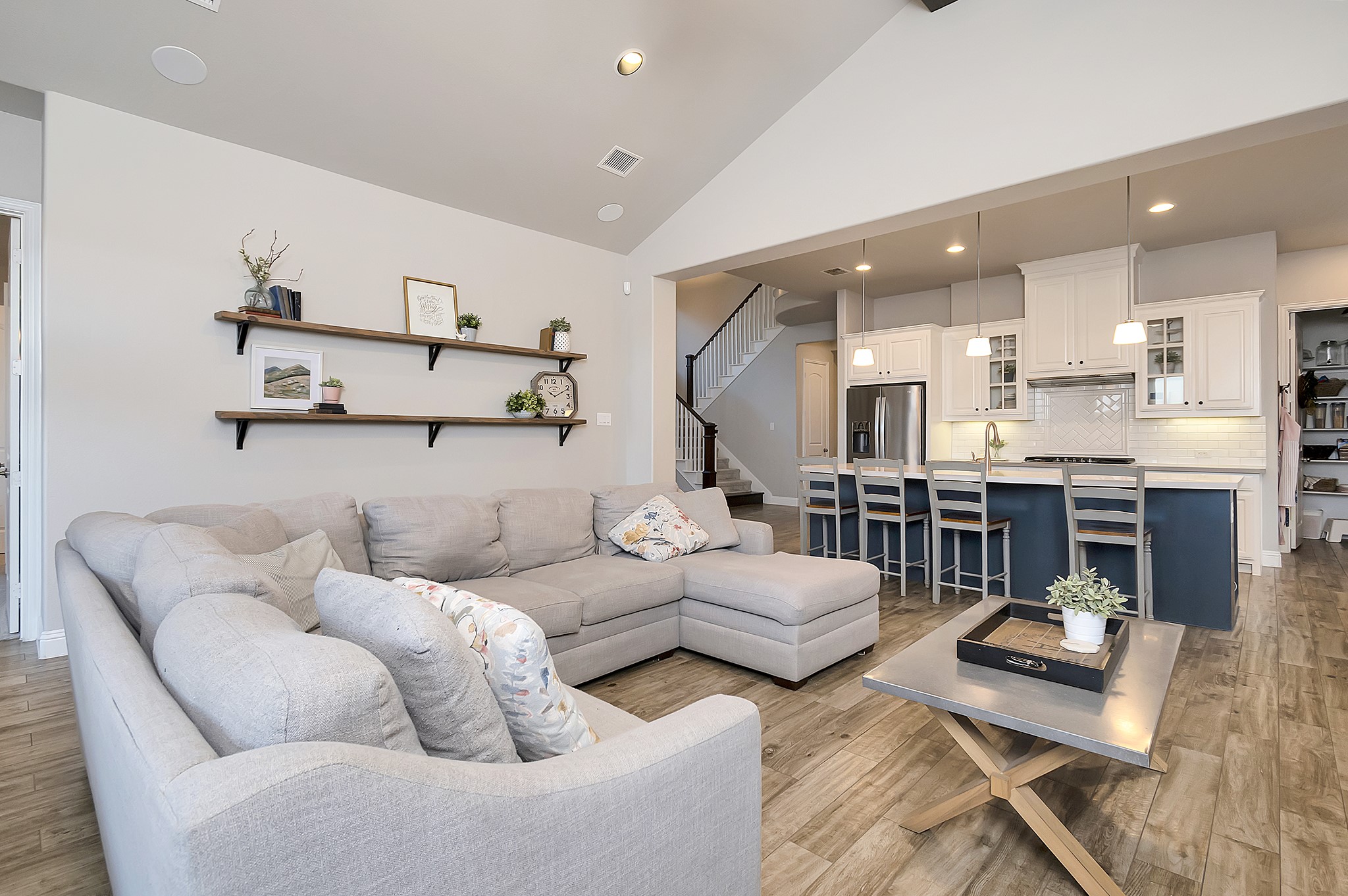 4229 Round Valley Lane