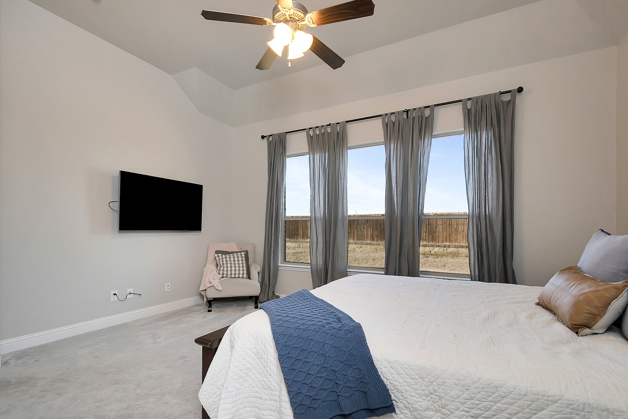 4229 Round Valley Lane