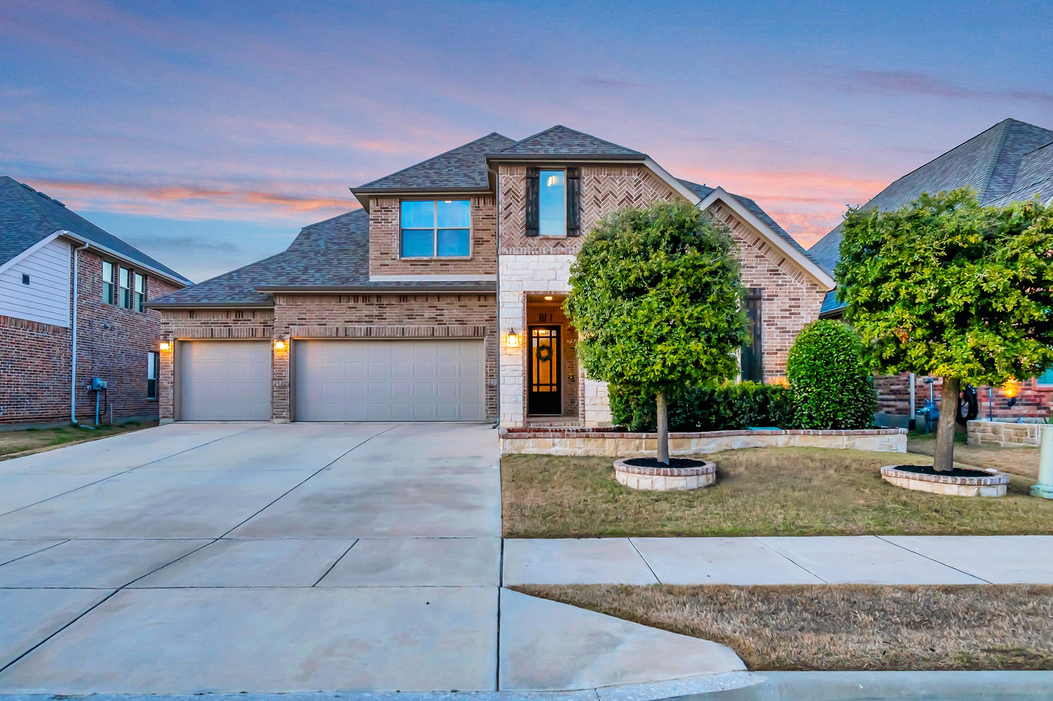 4229 Round Valley Lane