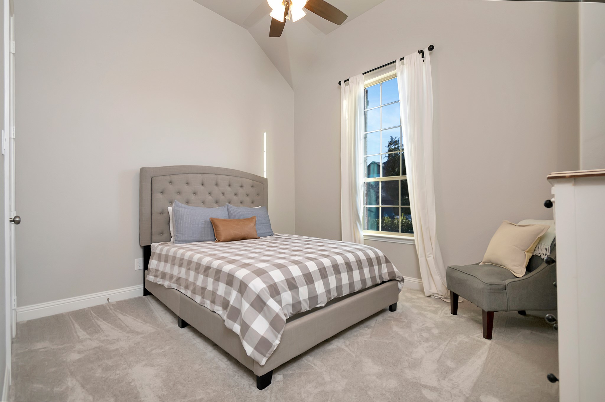 4229 Round Valley Lane