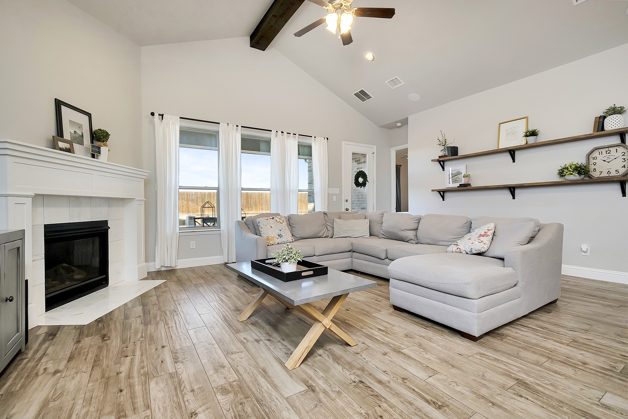 4229 Round Valley Lane