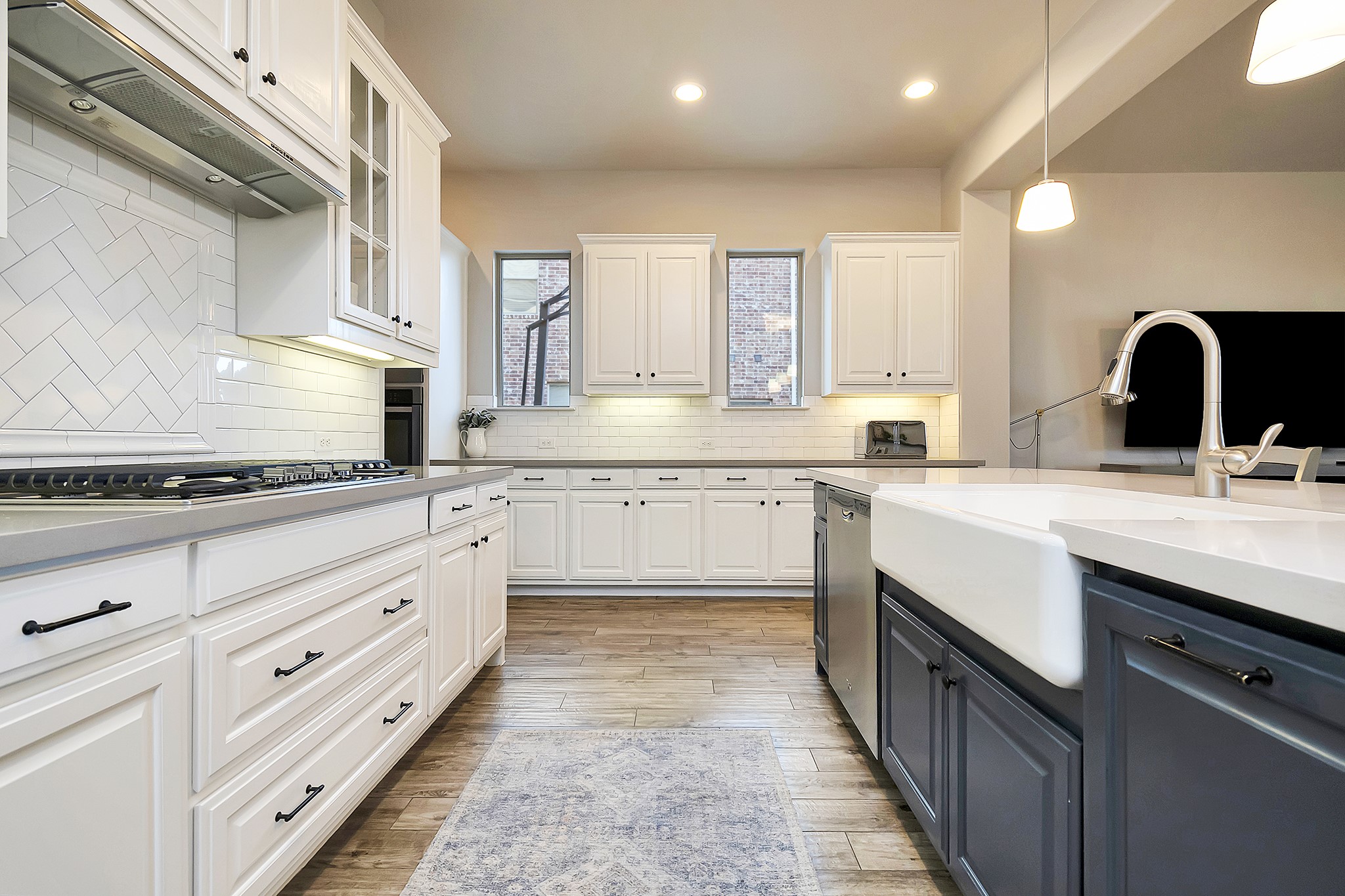 4229 Round Valley Lane