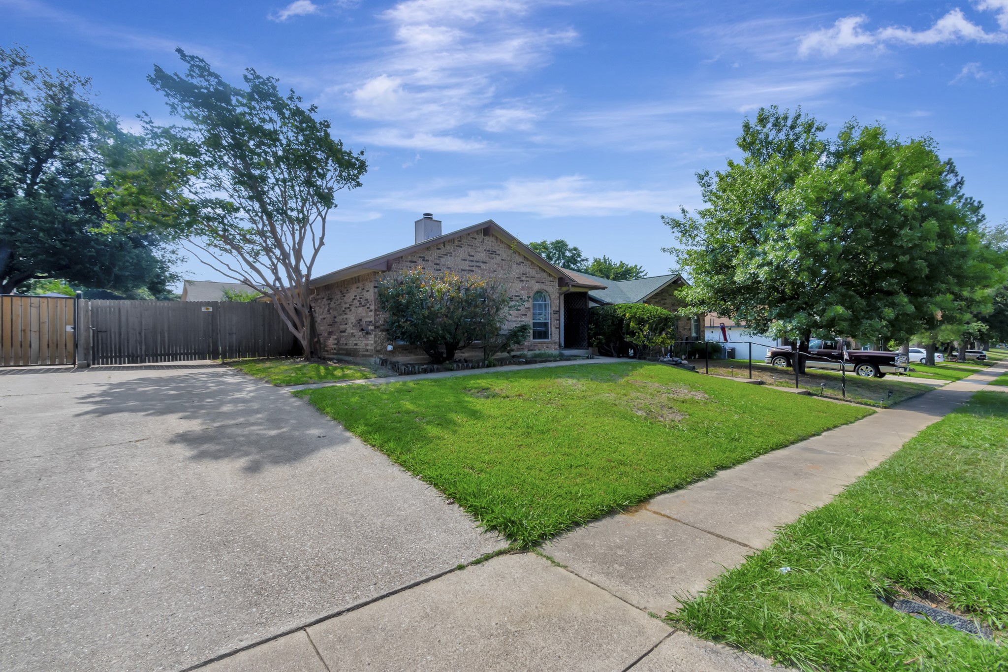 2922 Timothy Lane
