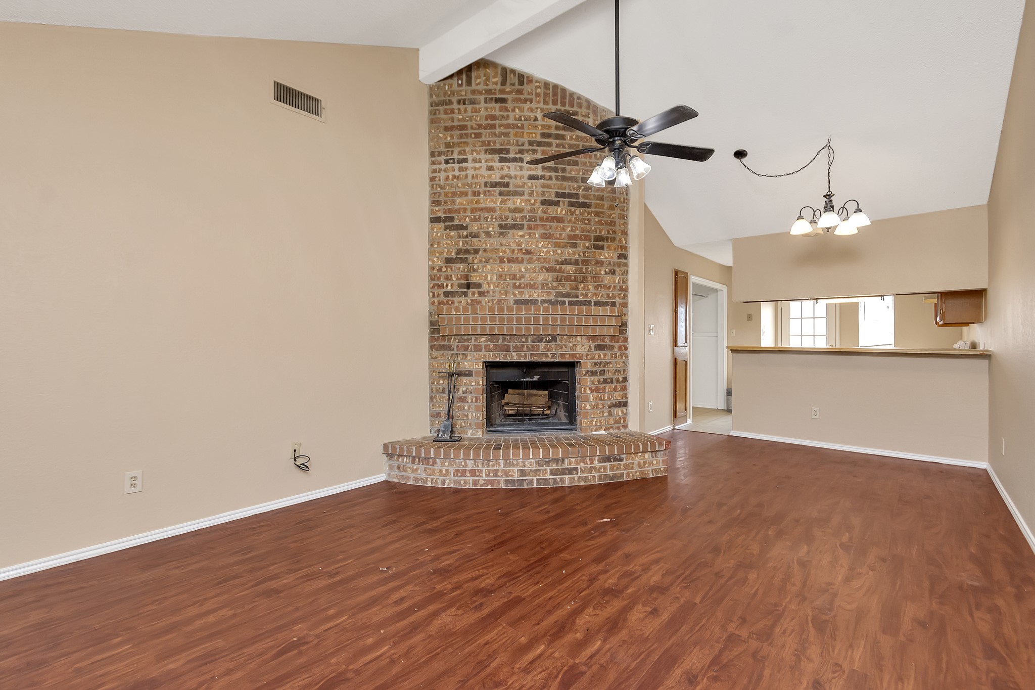 2922 Timothy Lane