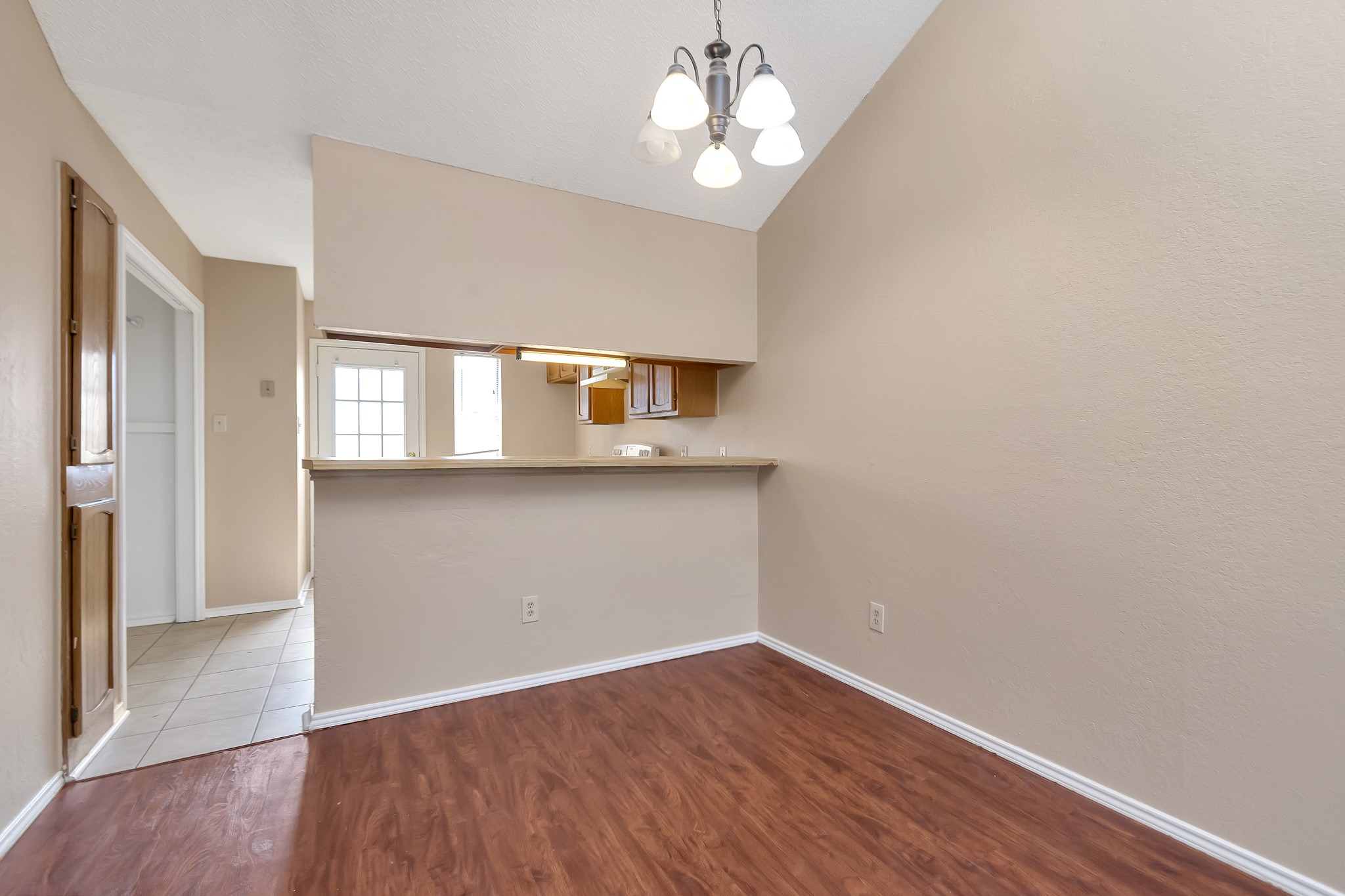 2922 Timothy Lane