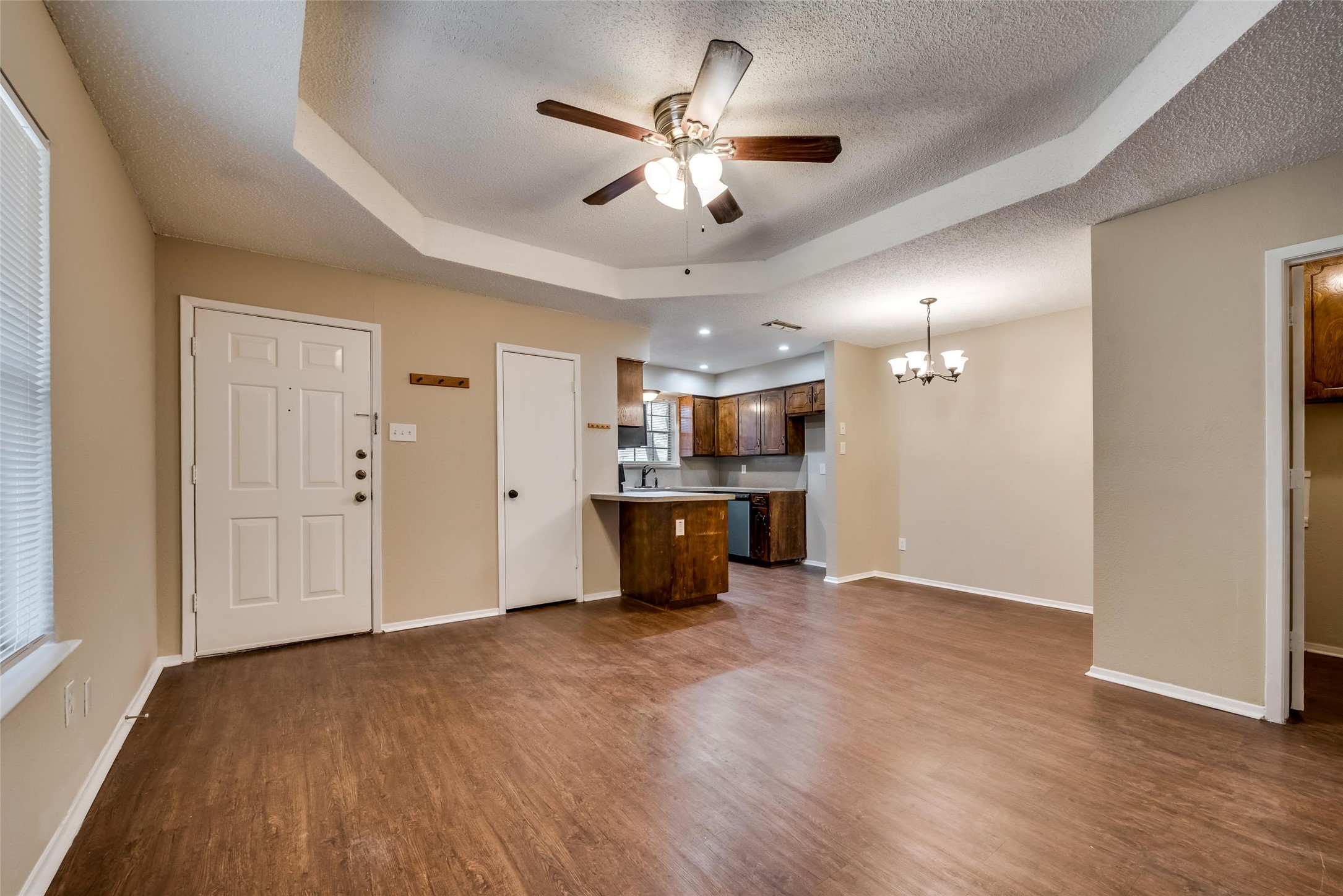 7621 & 7625 Evergreen Road