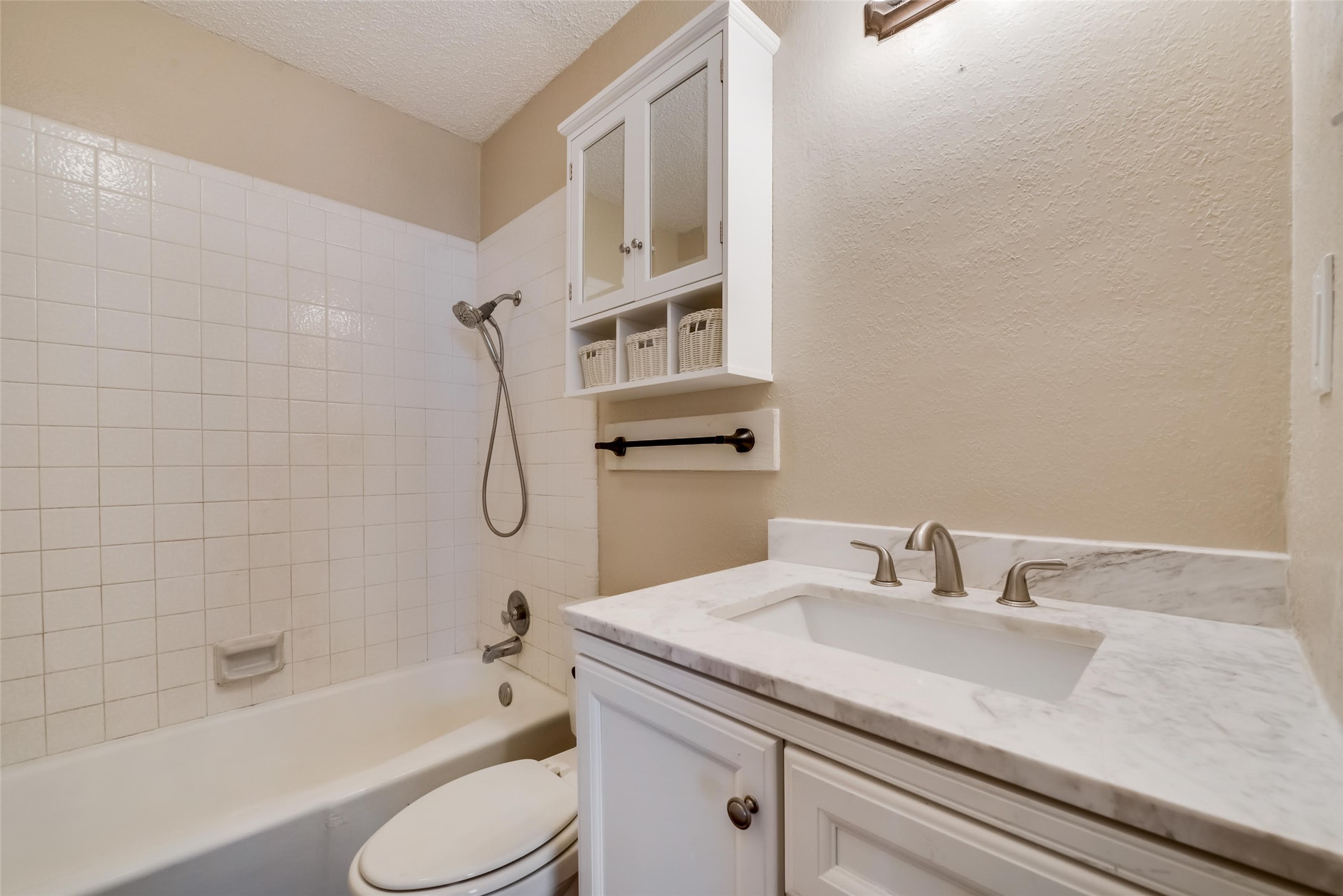 7621 & 7625 Evergreen Road