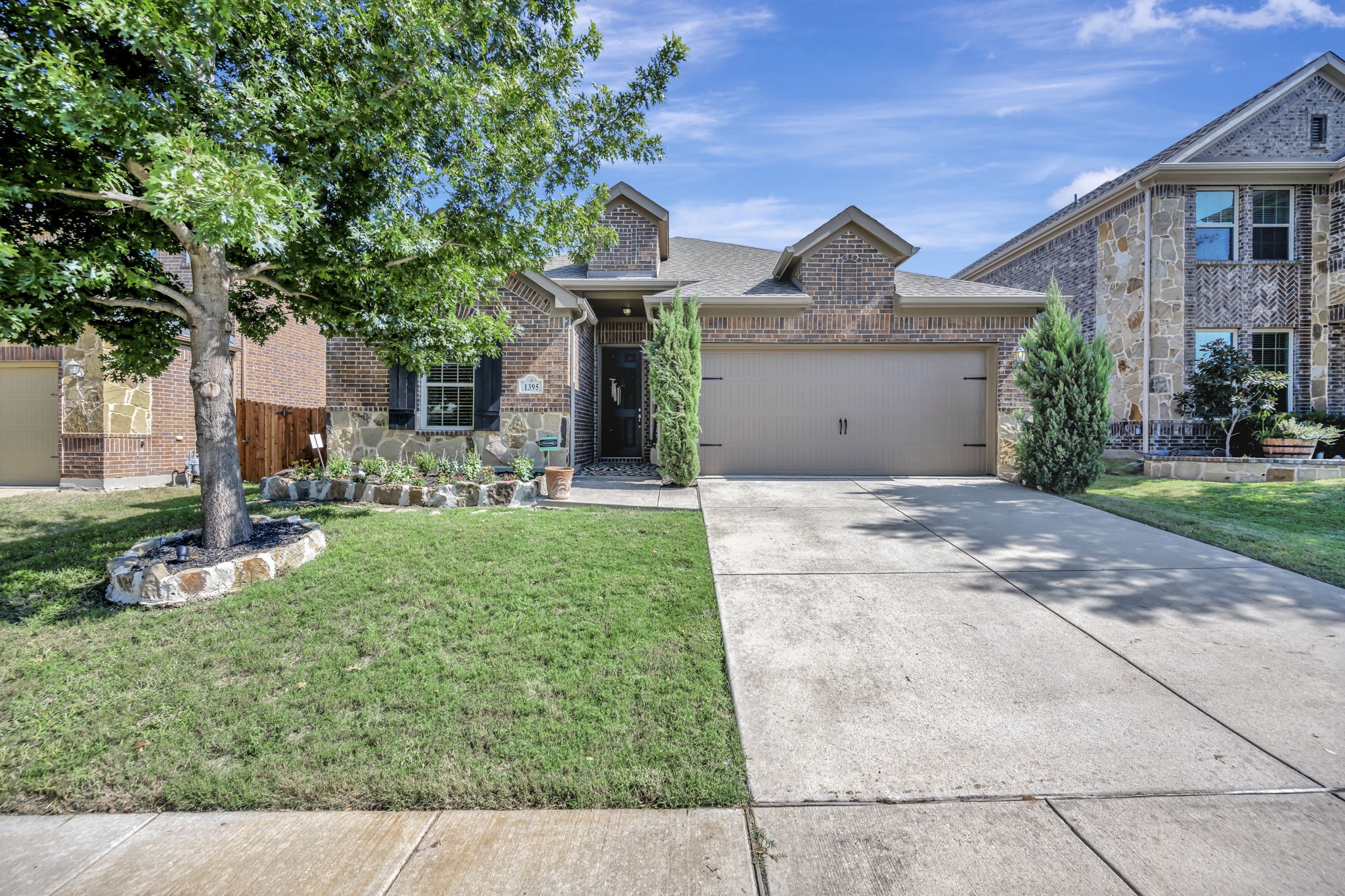 1395 Sandhurst Drive