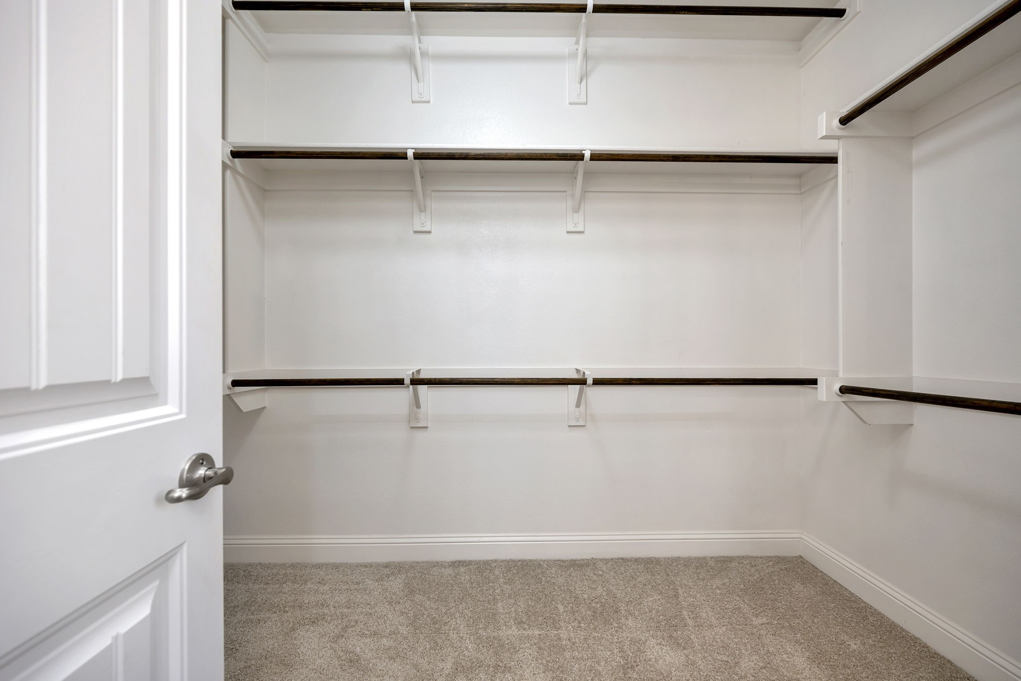 1395 Sandhurst Drive