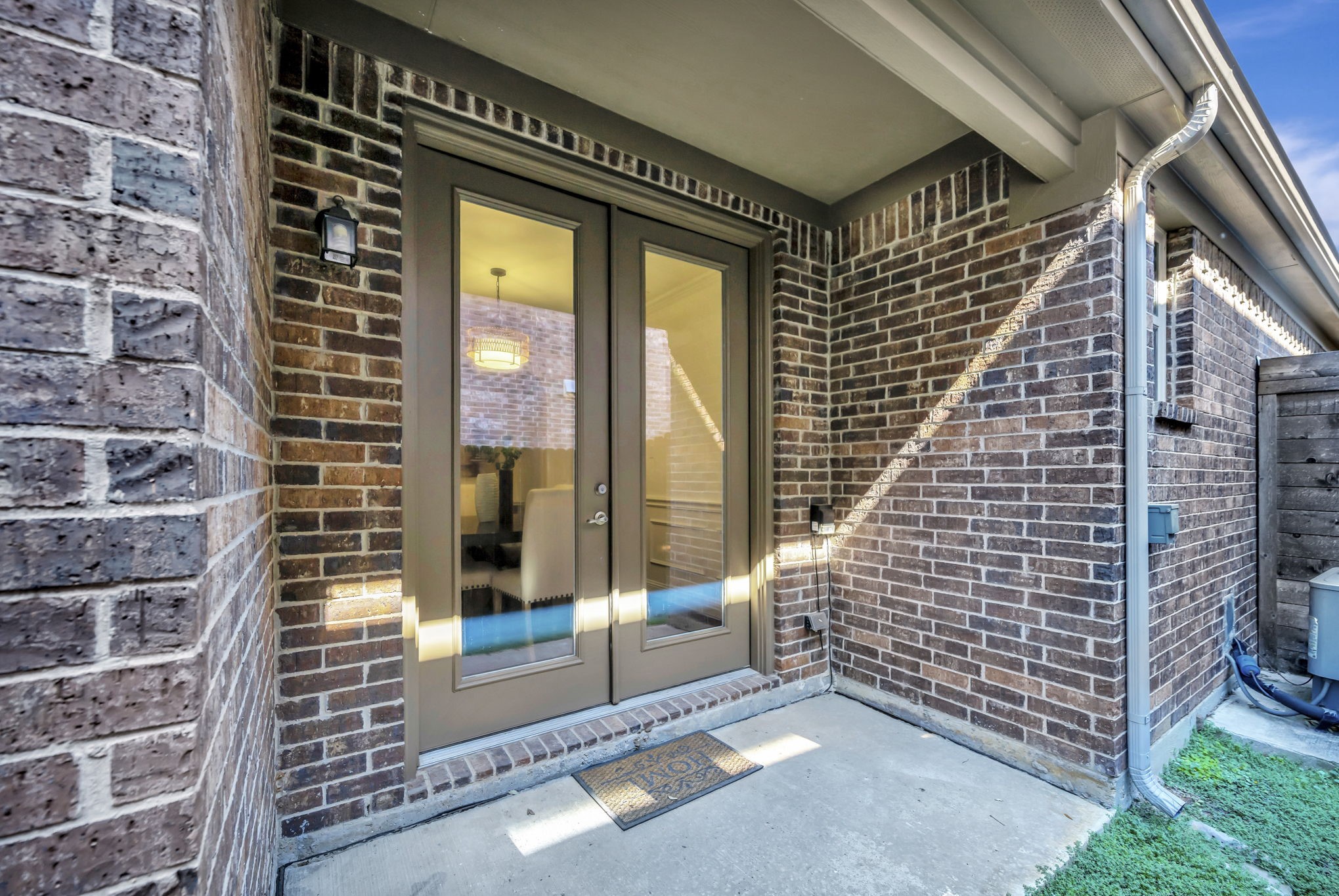 1395 Sandhurst Drive