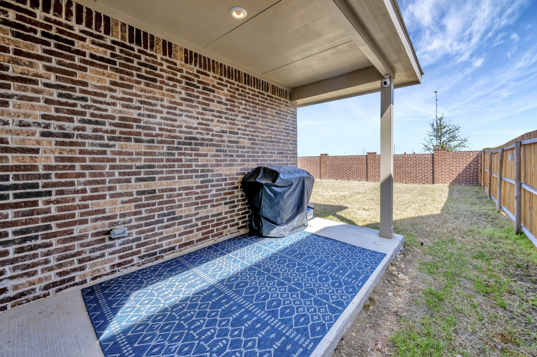 2604 Starwater Drive