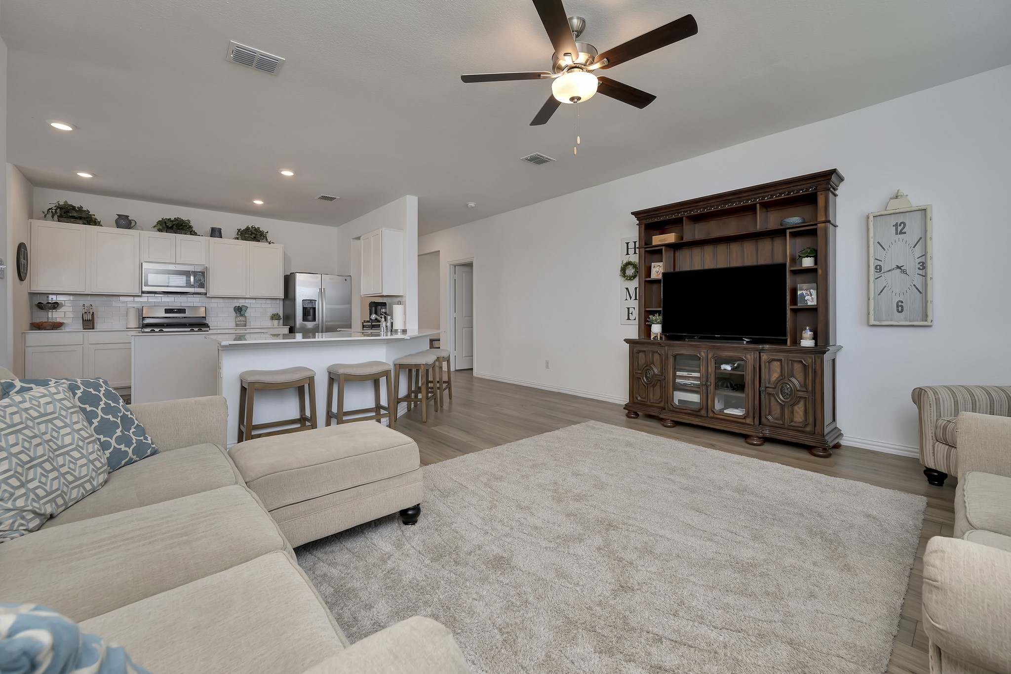 2604 Starwater Drive