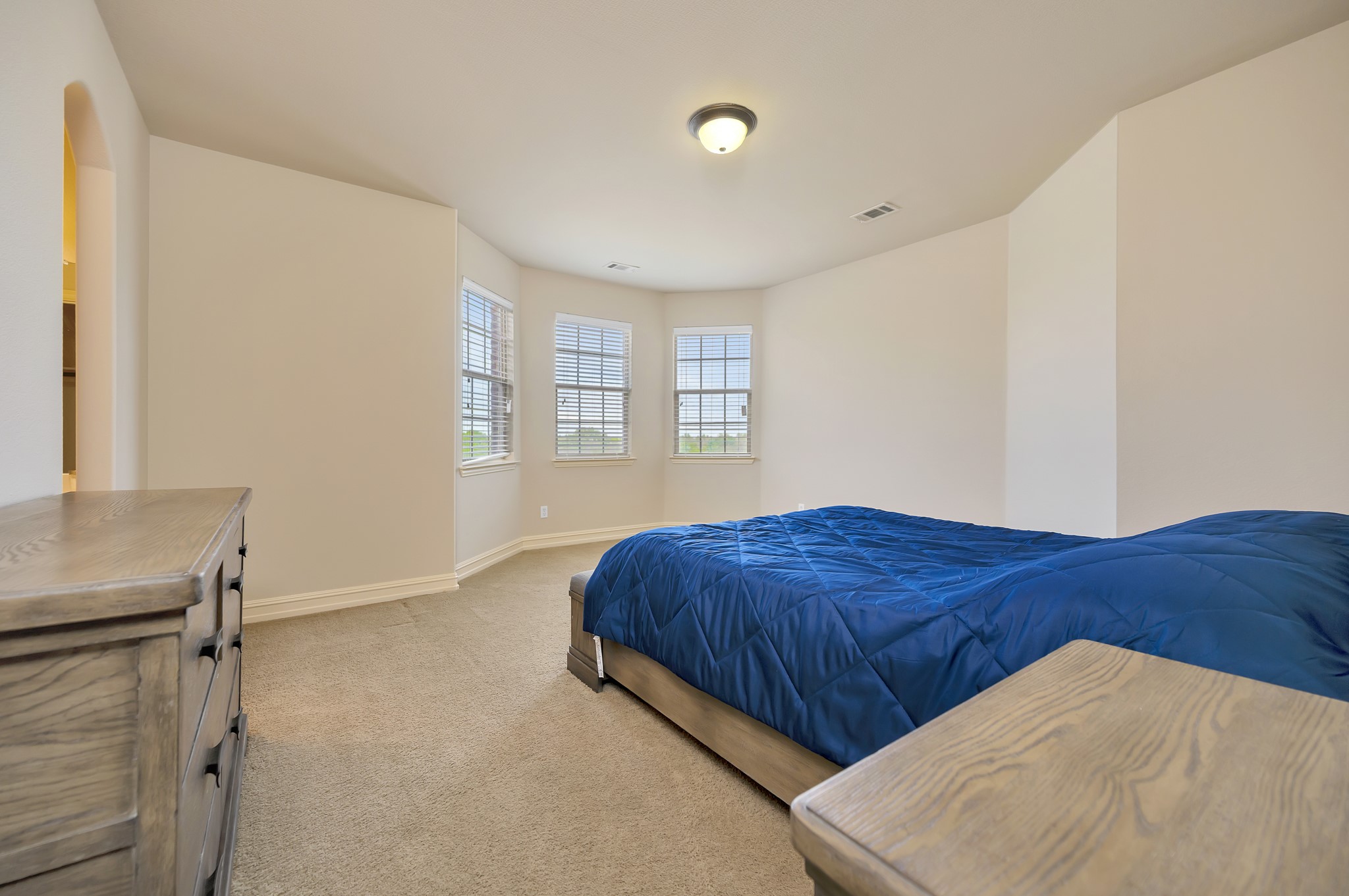 2548 Balmain Court