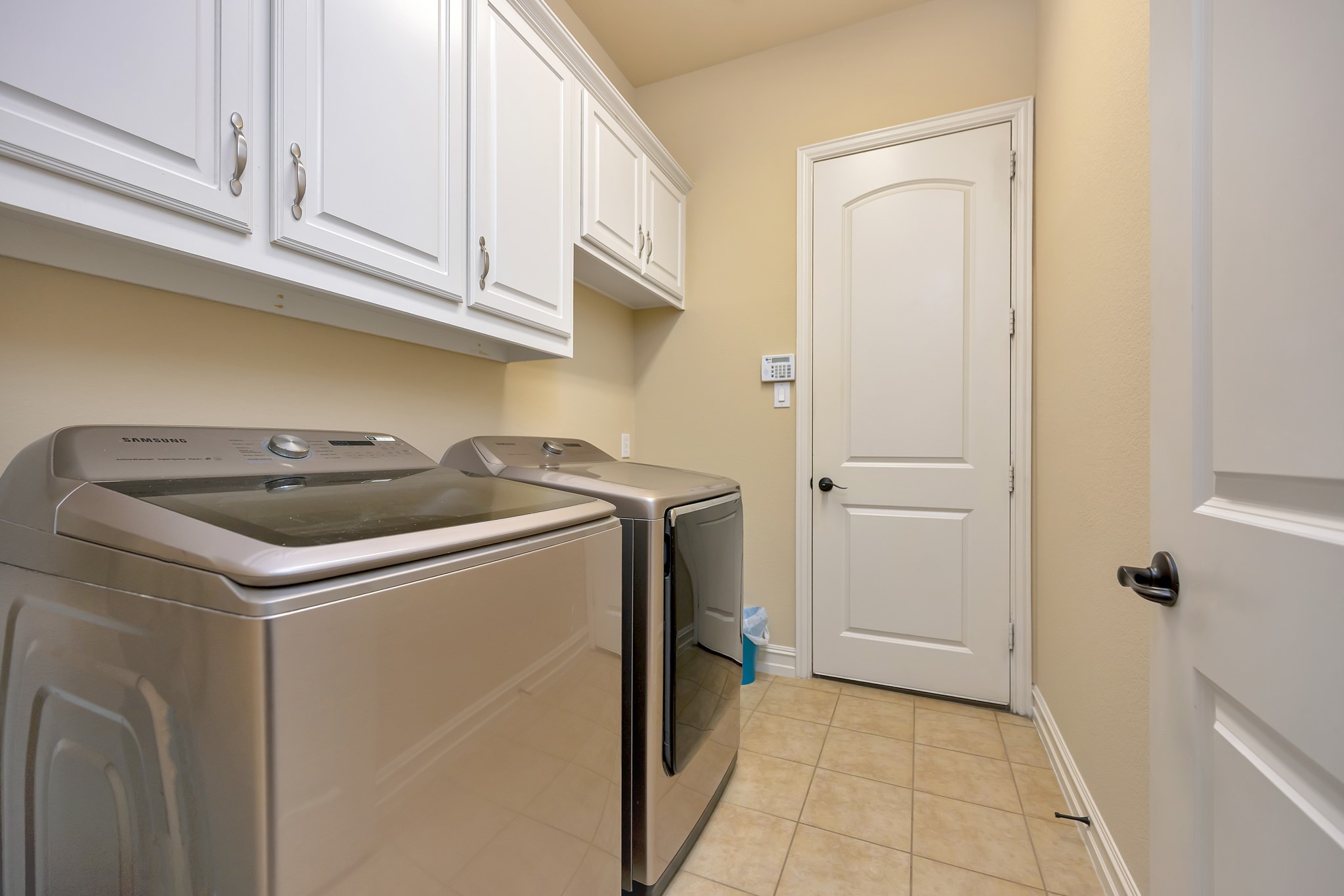 2548 Balmain Court