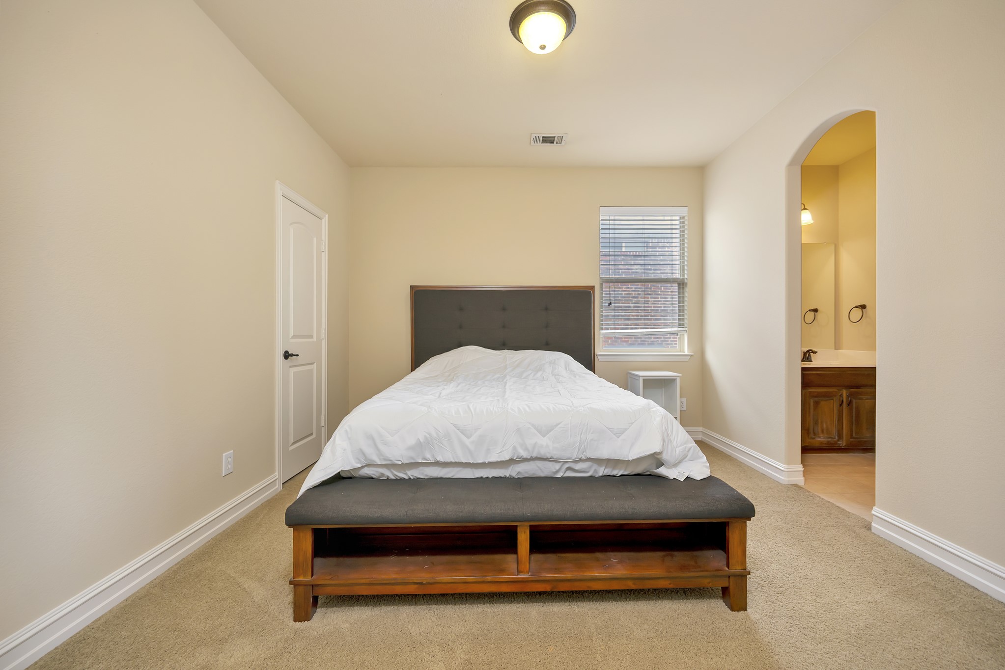 2548 Balmain Court