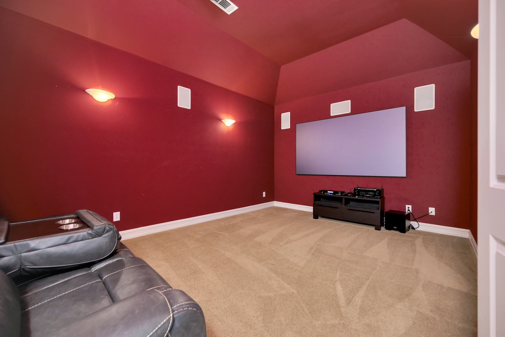 2548 Balmain Court
