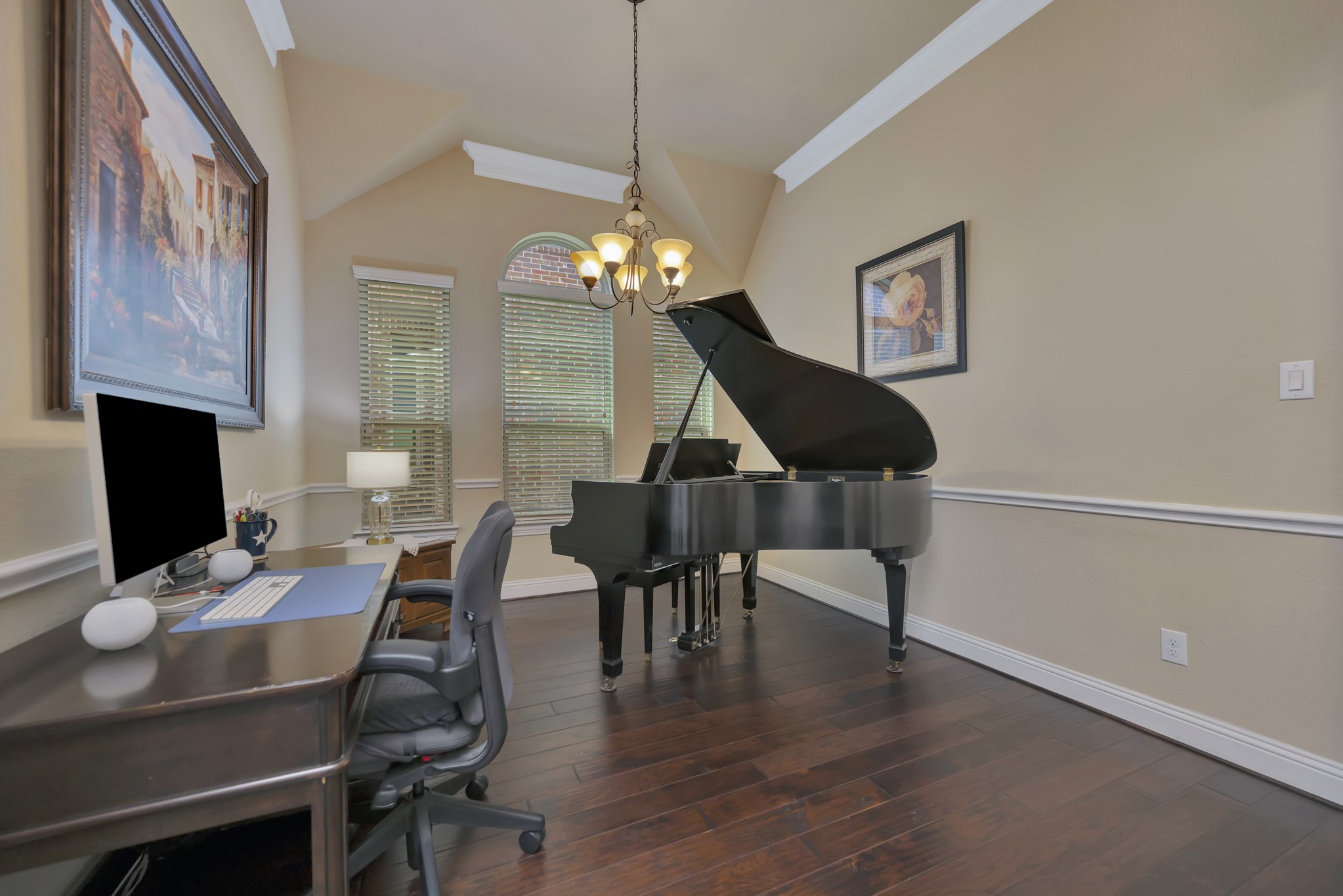 2822 Exeter Drive