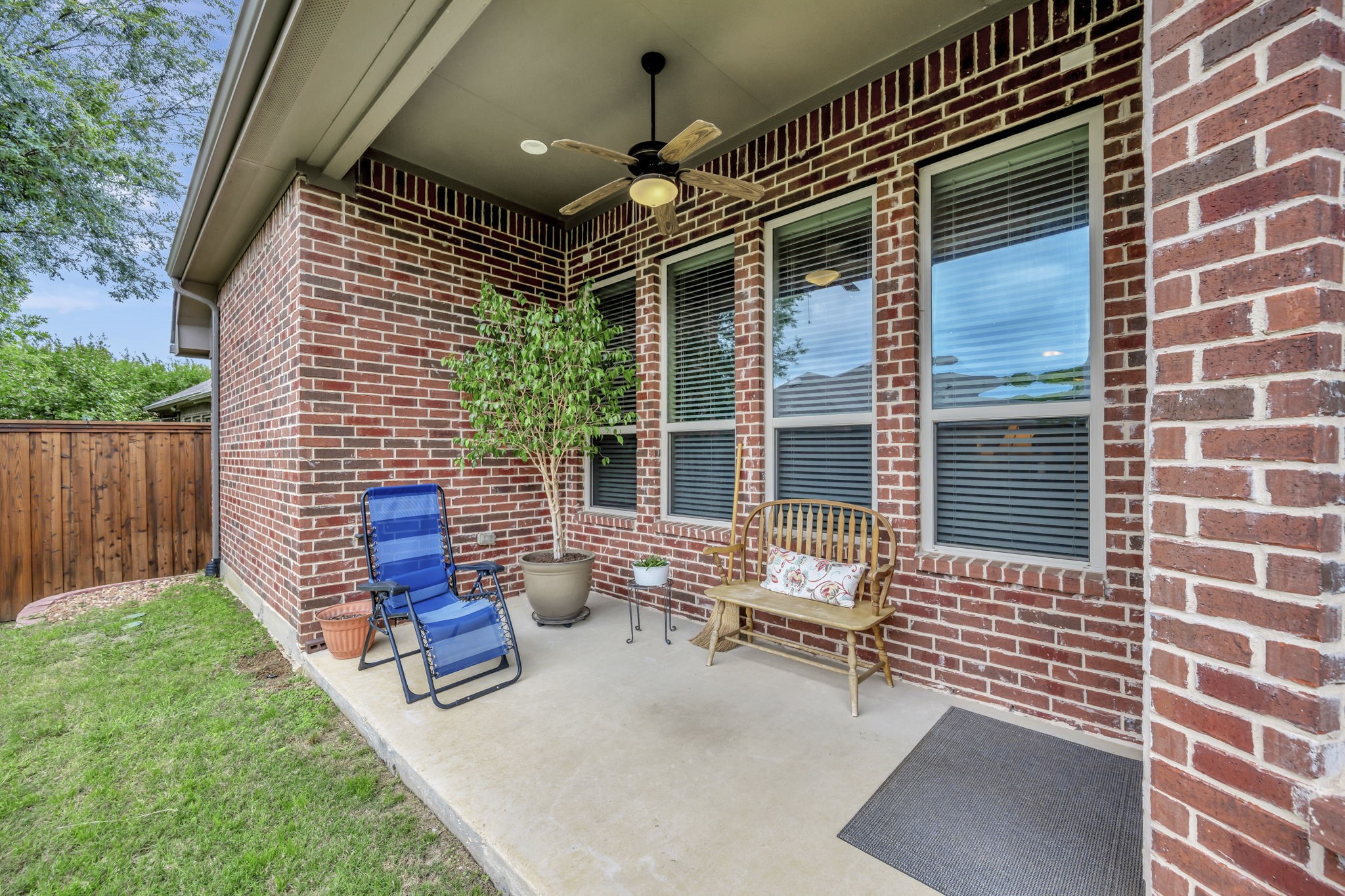 2822 Exeter Drive