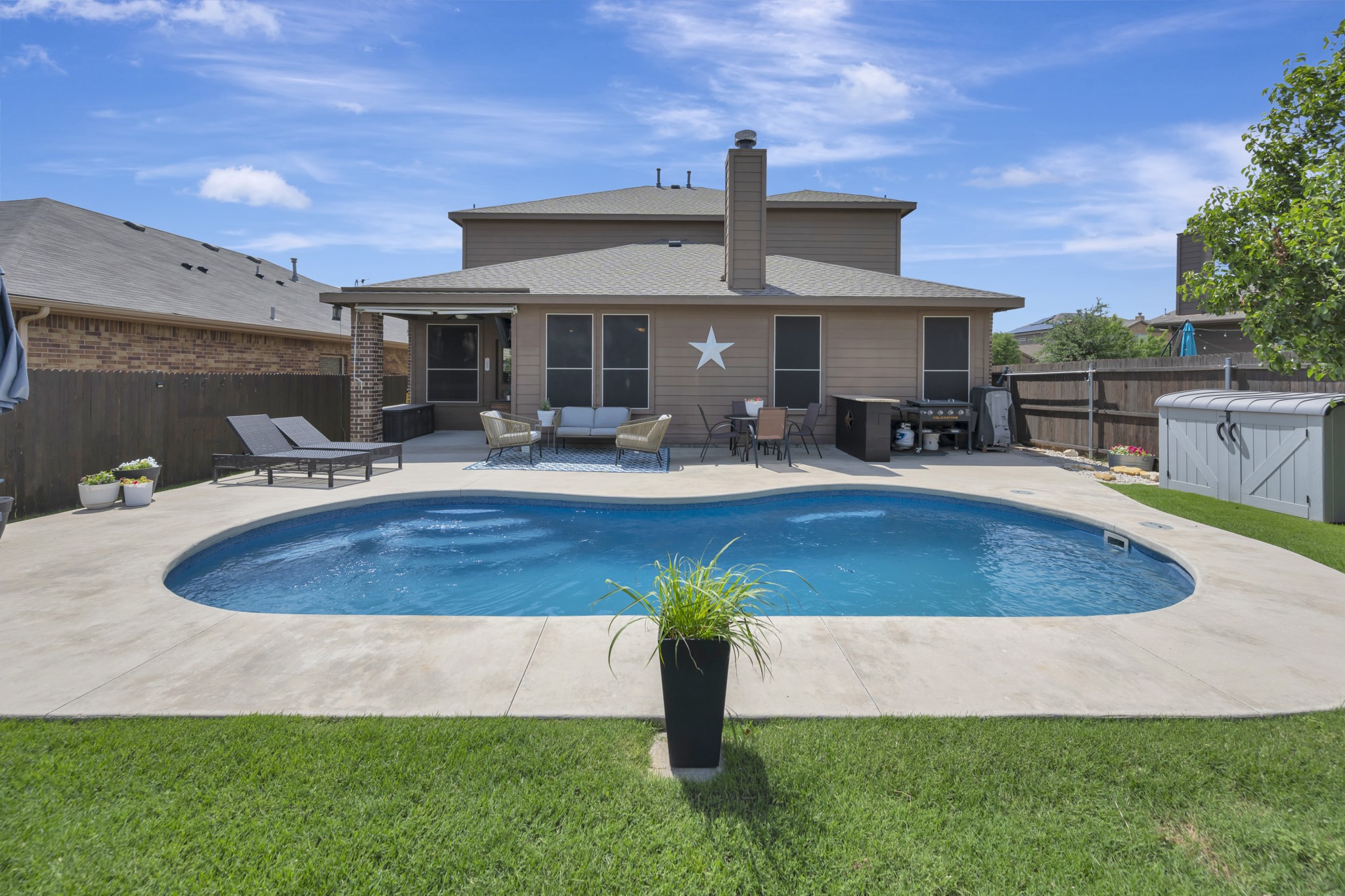15716 Oak Pointe Drive