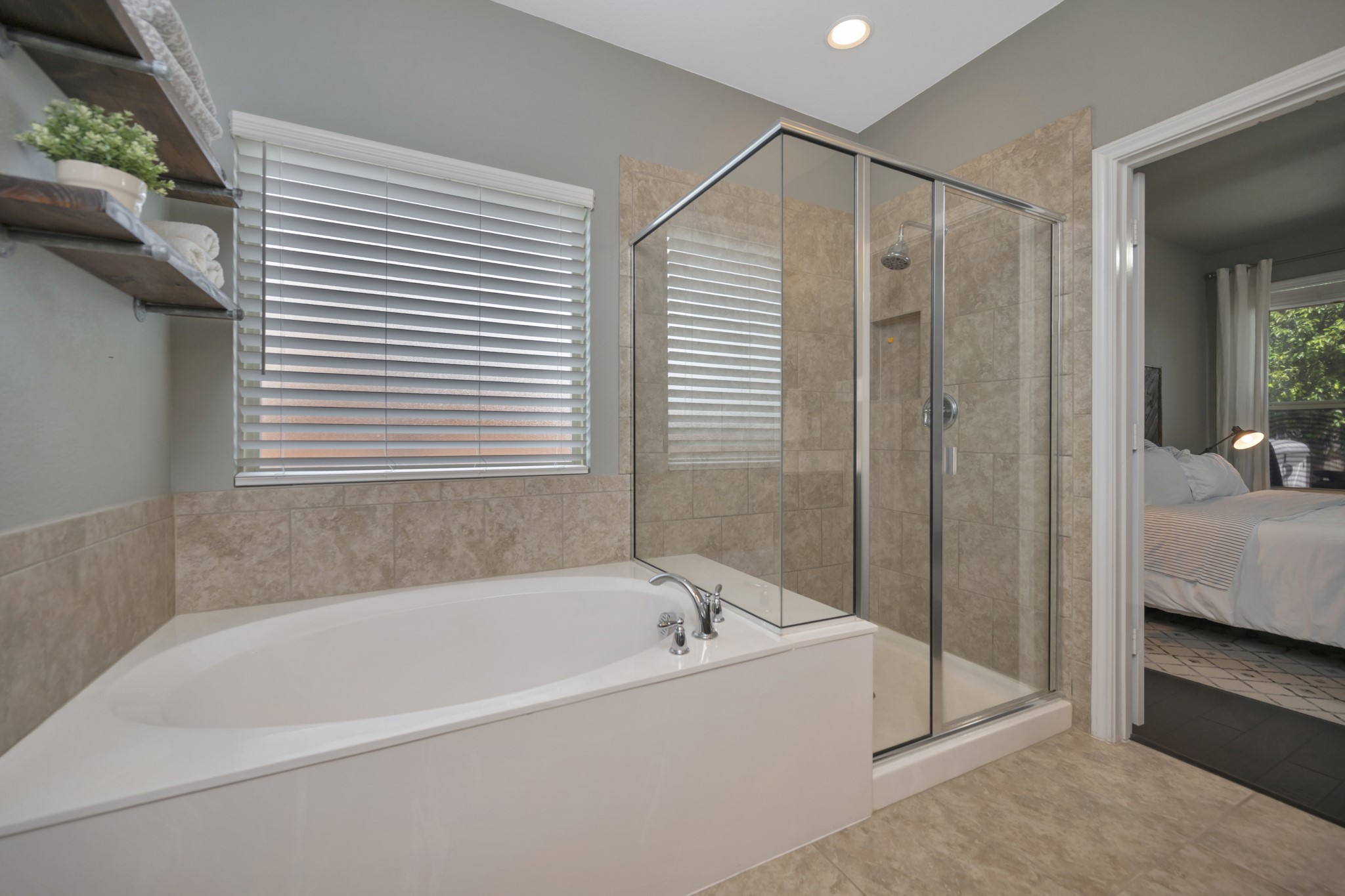 15716 Oak Pointe Drive