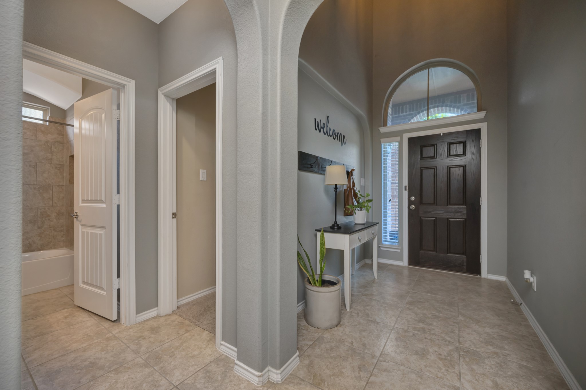 15716 Oak Pointe Drive