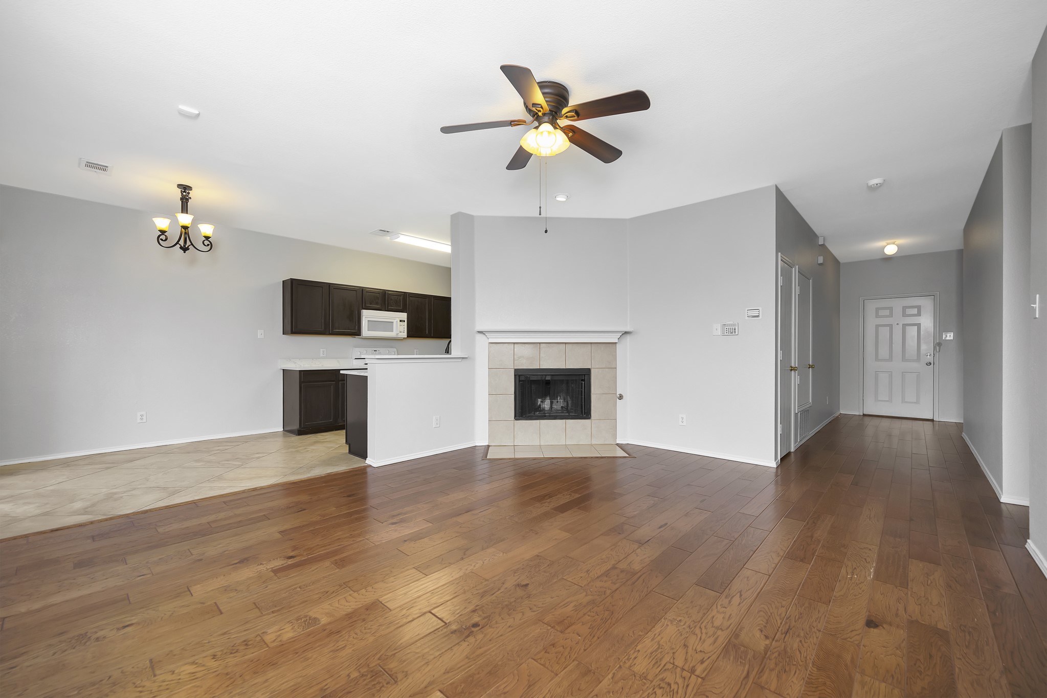 4144 Capstone Drive
