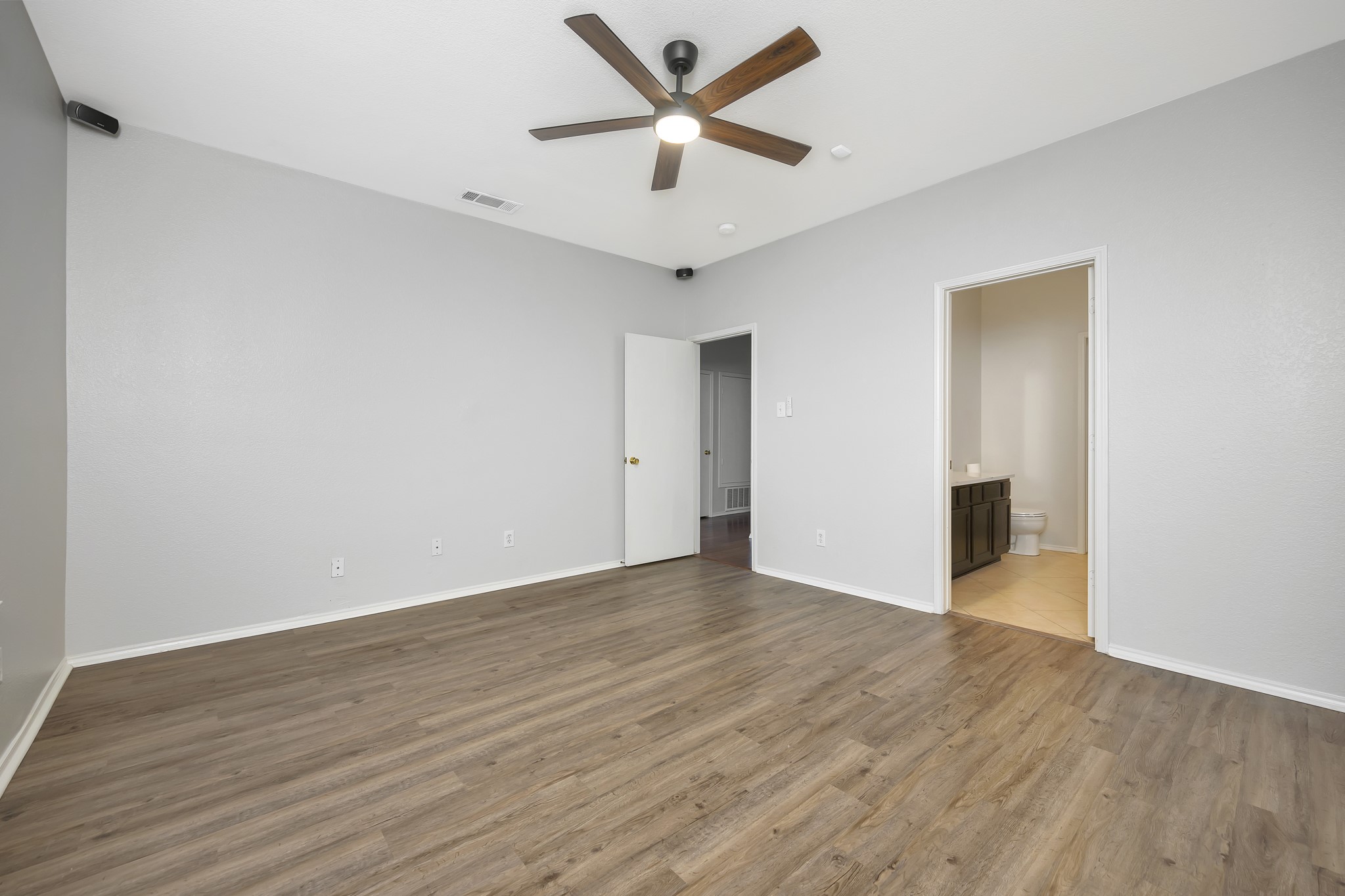 4144 Capstone Drive