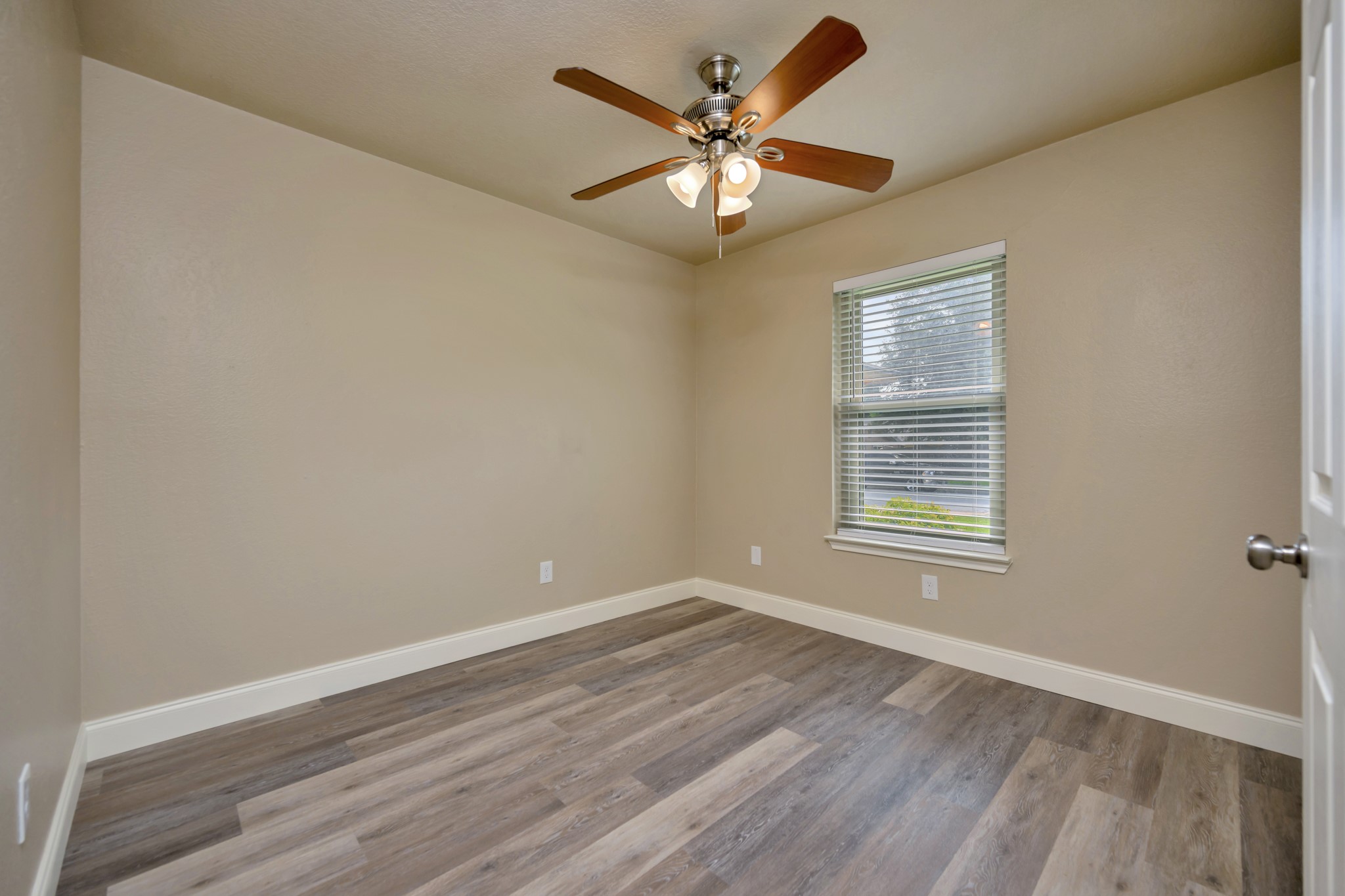 4729 Oarlock Drive