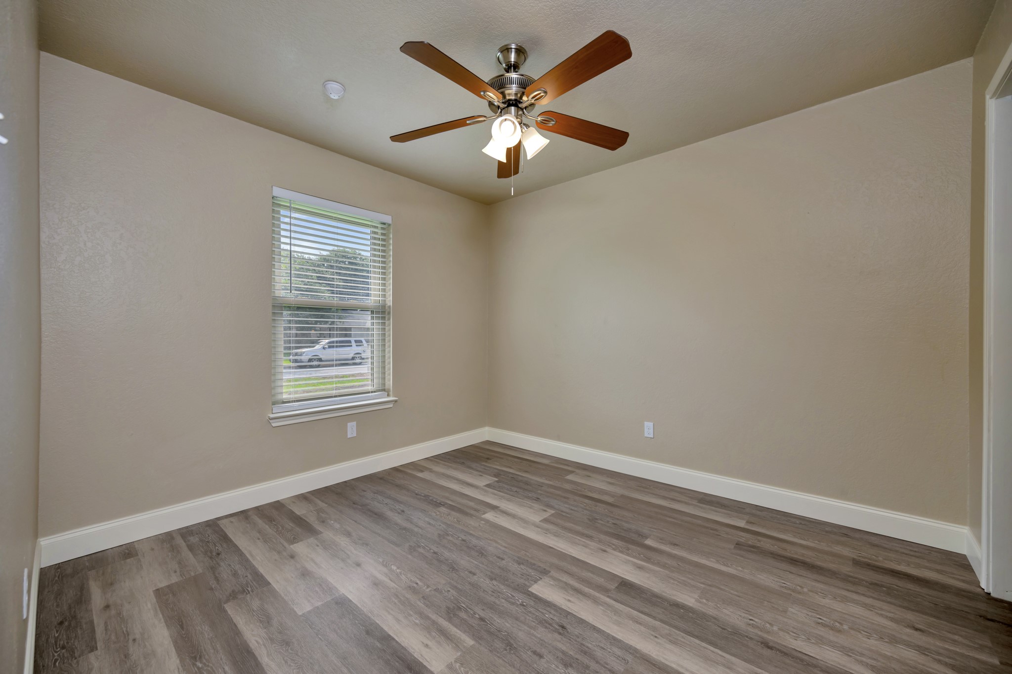 4729 Oarlock Drive