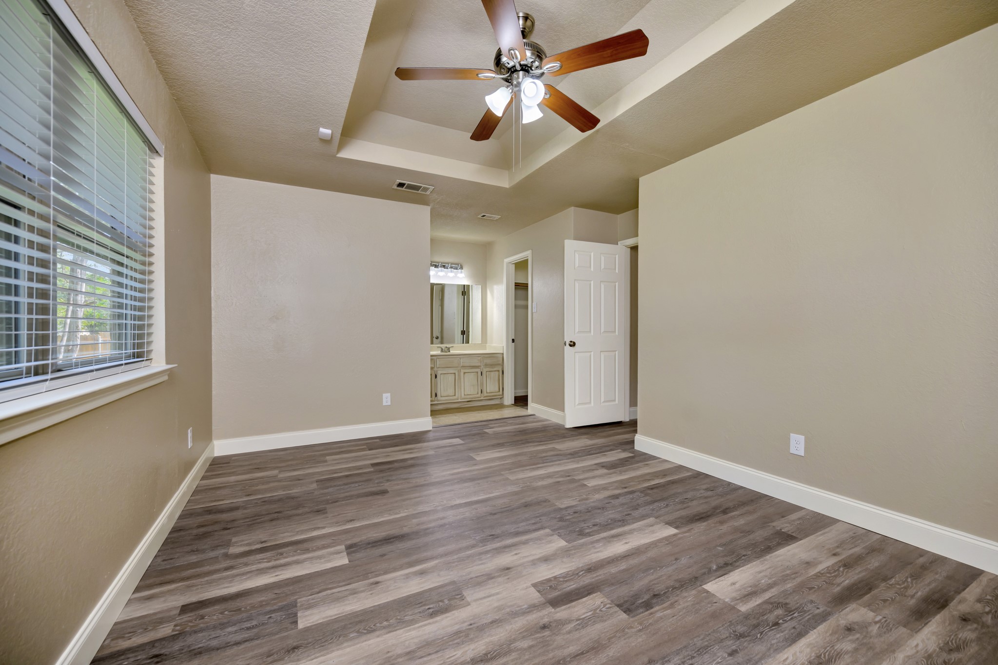 4729 Oarlock Drive