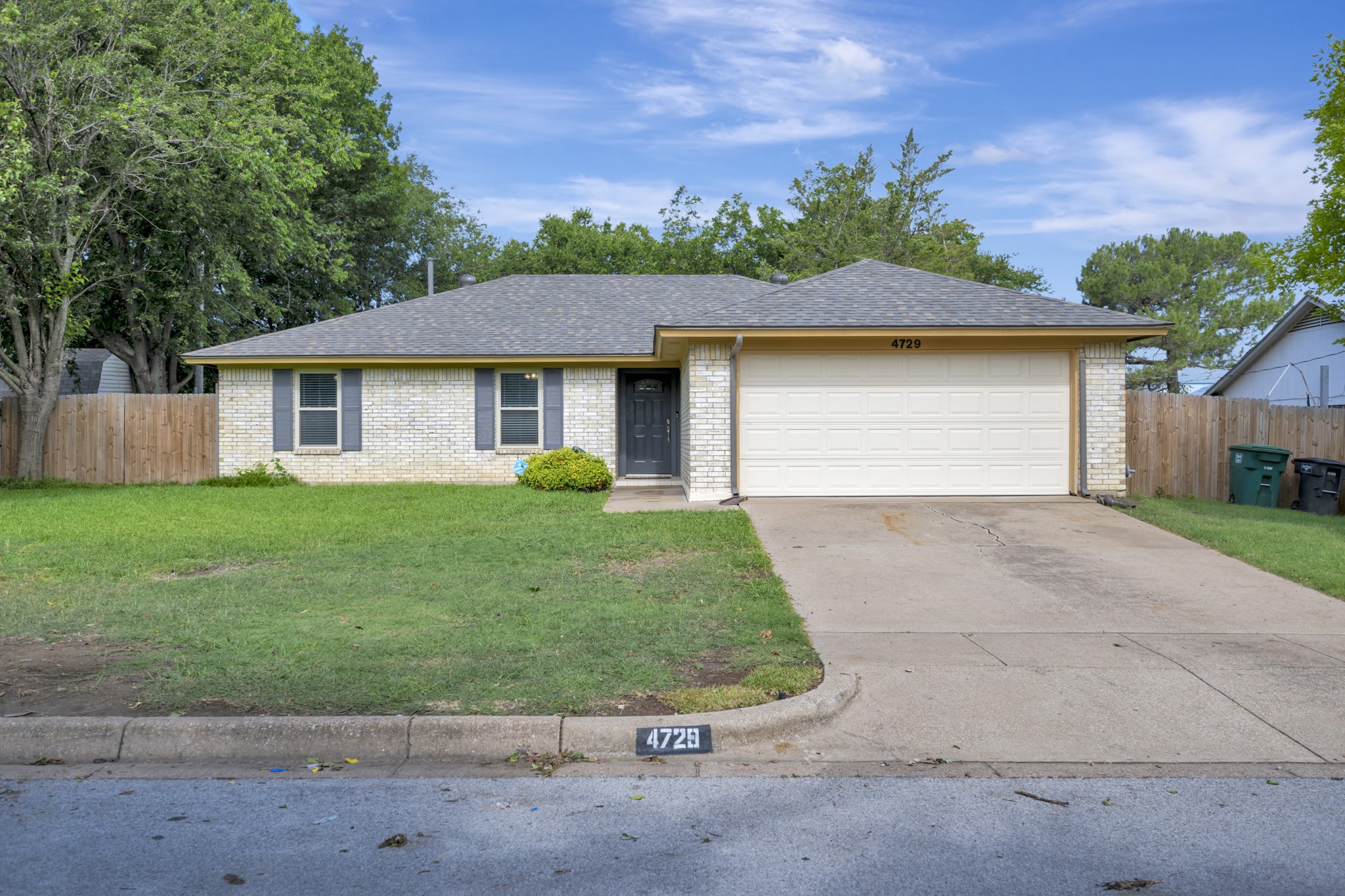 4729 Oarlock Drive