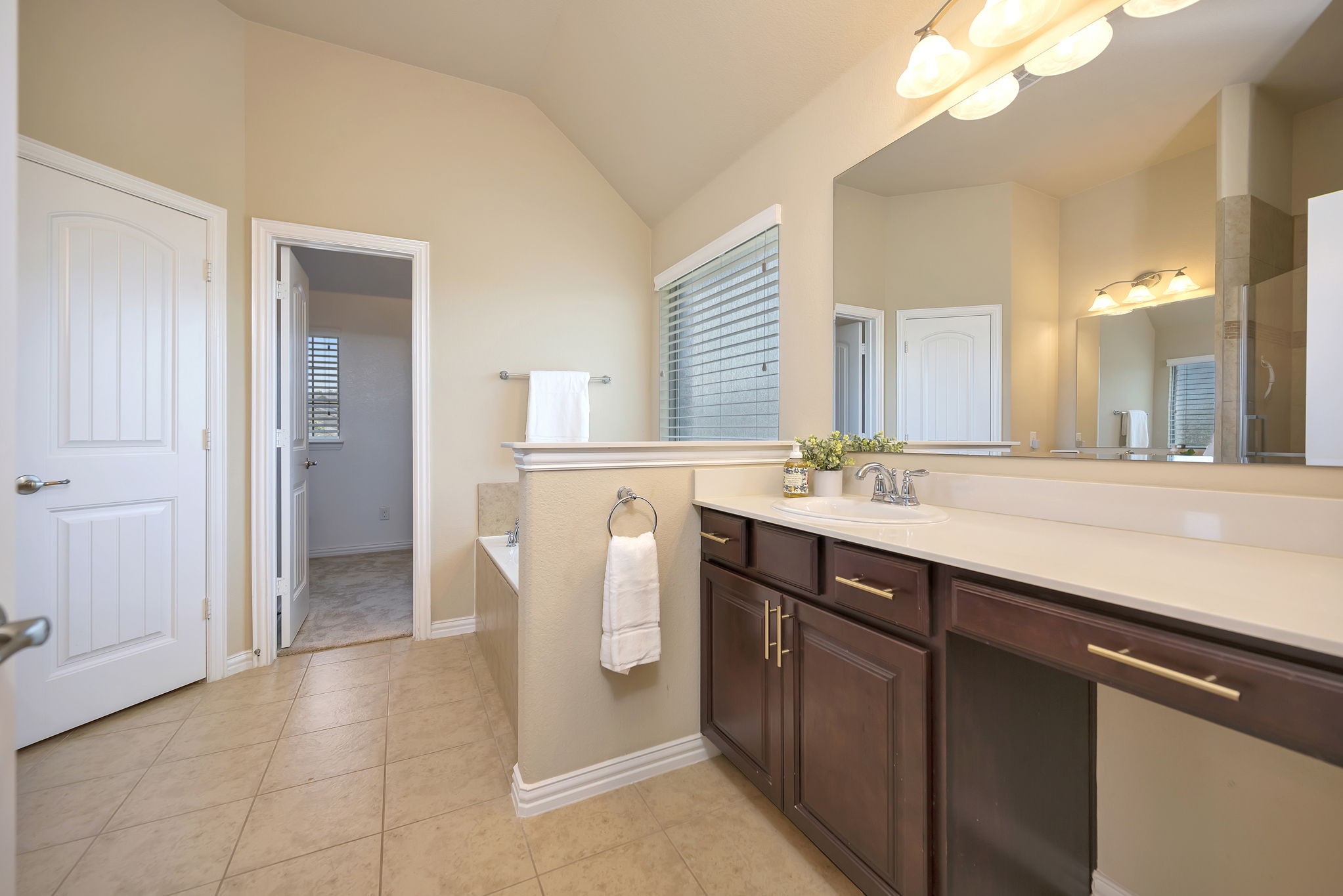 1133 Bentley Drive