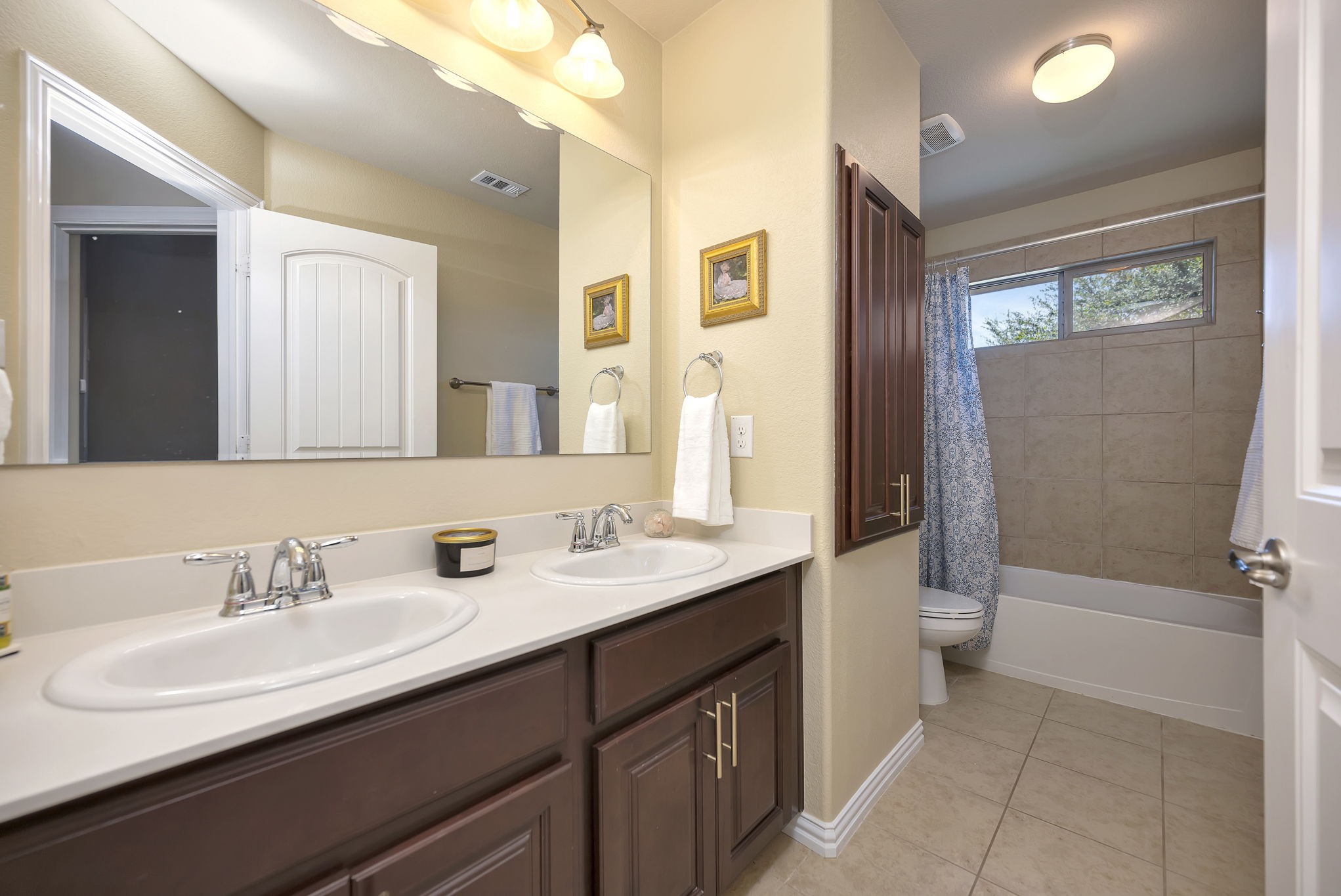 1133 Bentley Drive