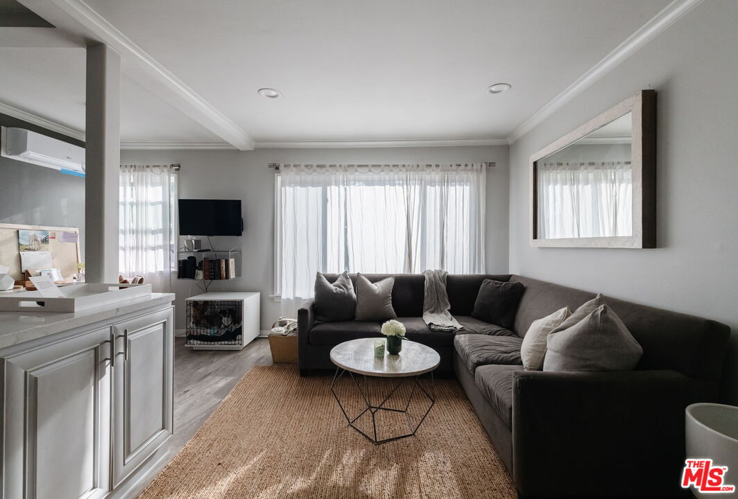 617 Westmount Dr