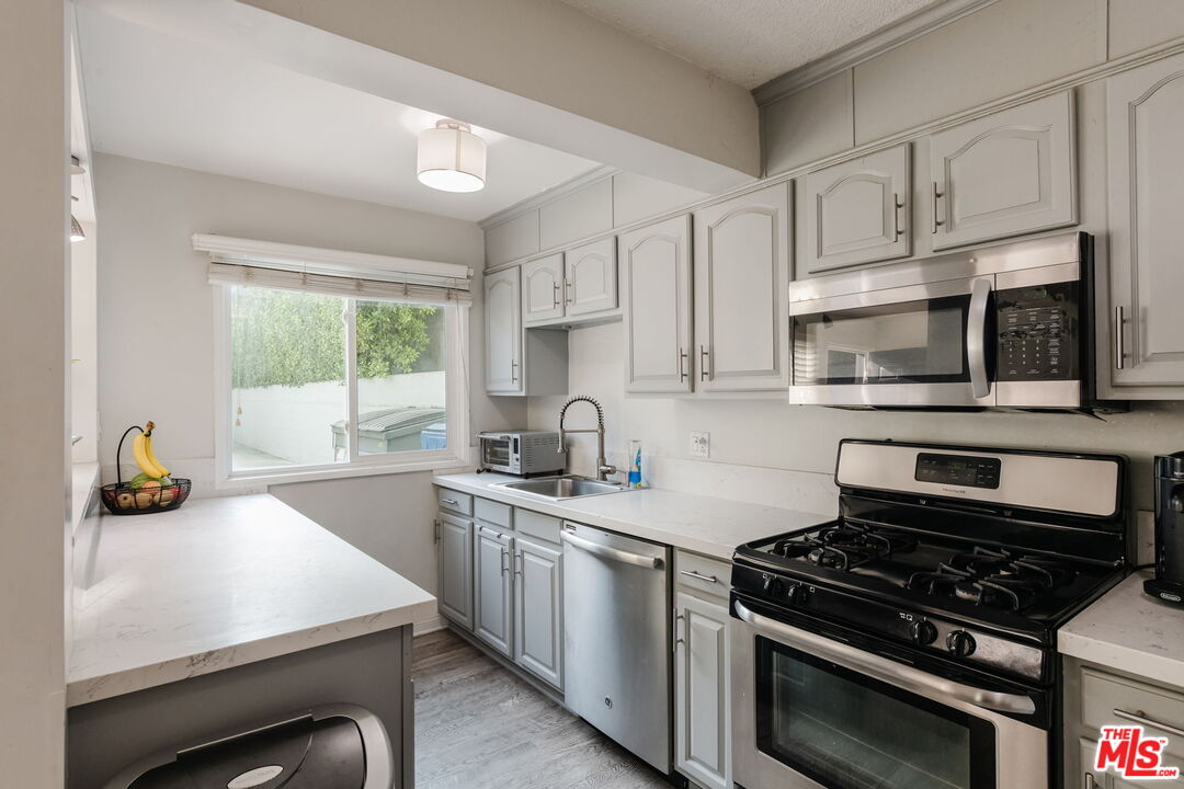 617 Westmount Dr