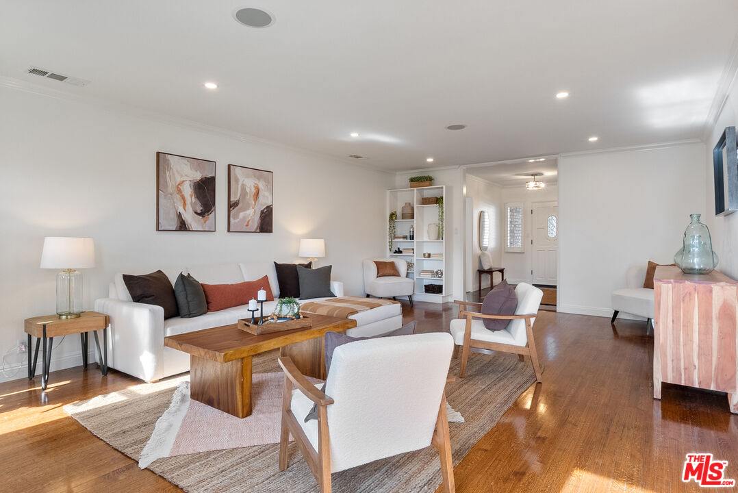 4180 Mount Vernon Dr