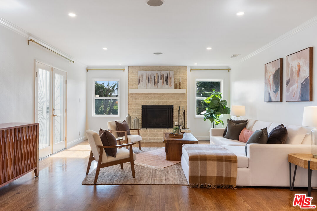 4180 Mount Vernon Dr