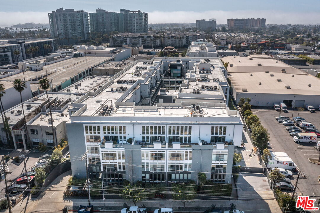 4215 Glencoe Ave Unit: 410