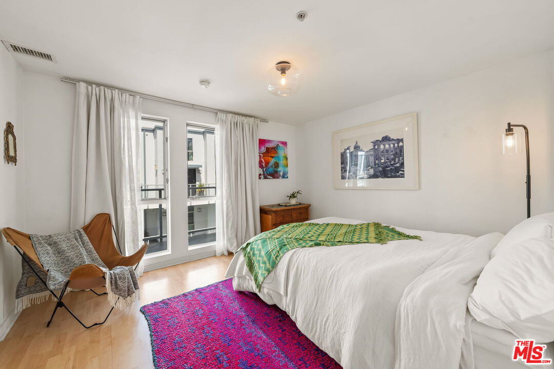 4215 Glencoe Ave Unit: 410