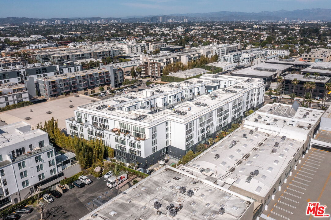 4215 Glencoe Ave Unit: 410