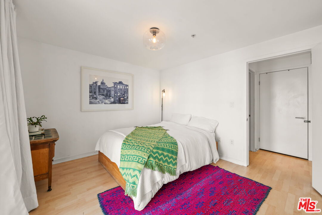 4215 Glencoe Ave Unit: 410